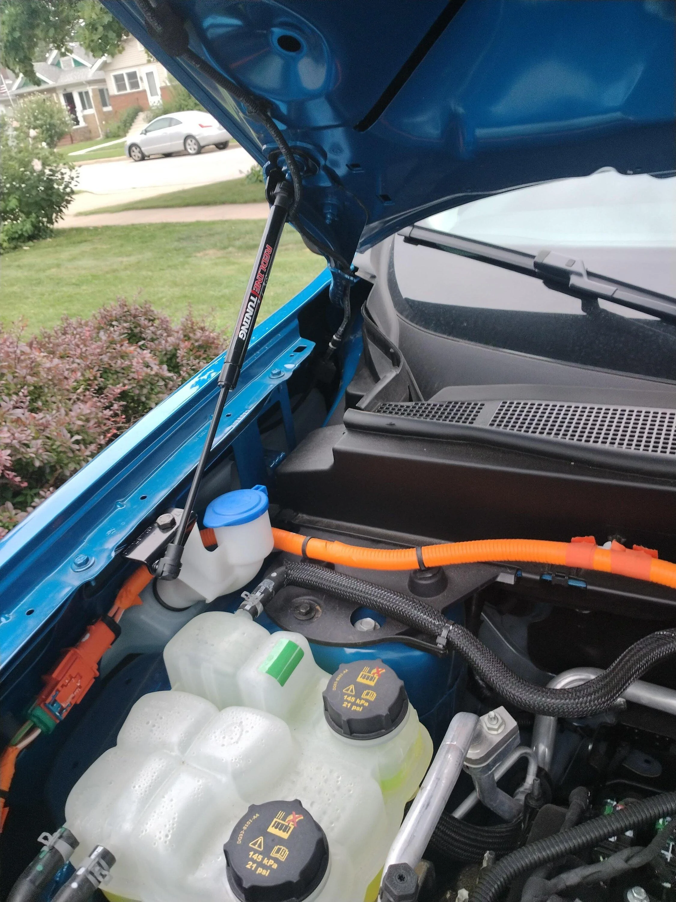 Ford Maverick MRT Hood Struts installed IMG_20220814_162706