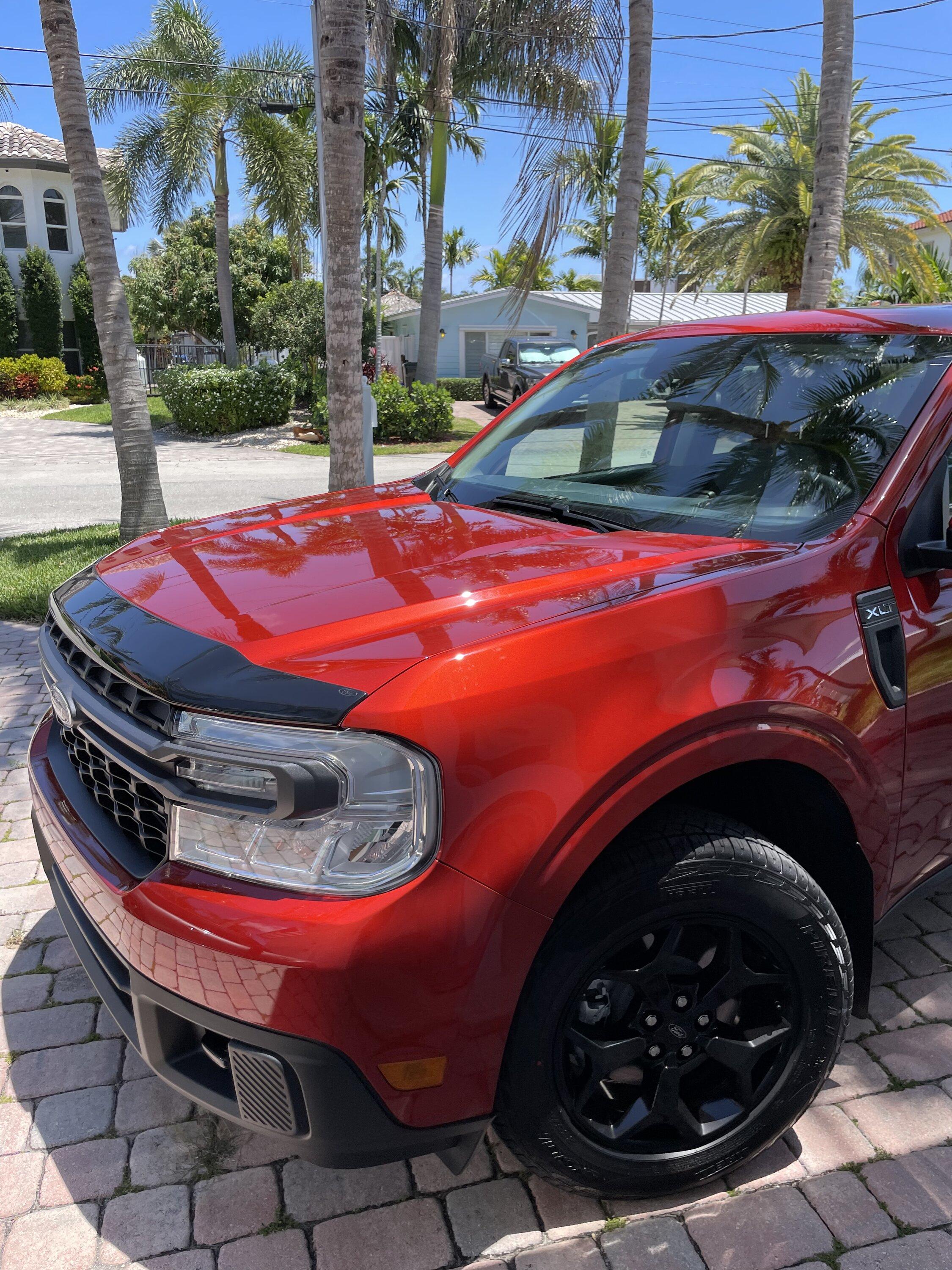 Ford Maverick XLT vs. Lariat Debate FDB68011-1655-40F1-B479-57E62EE8E025