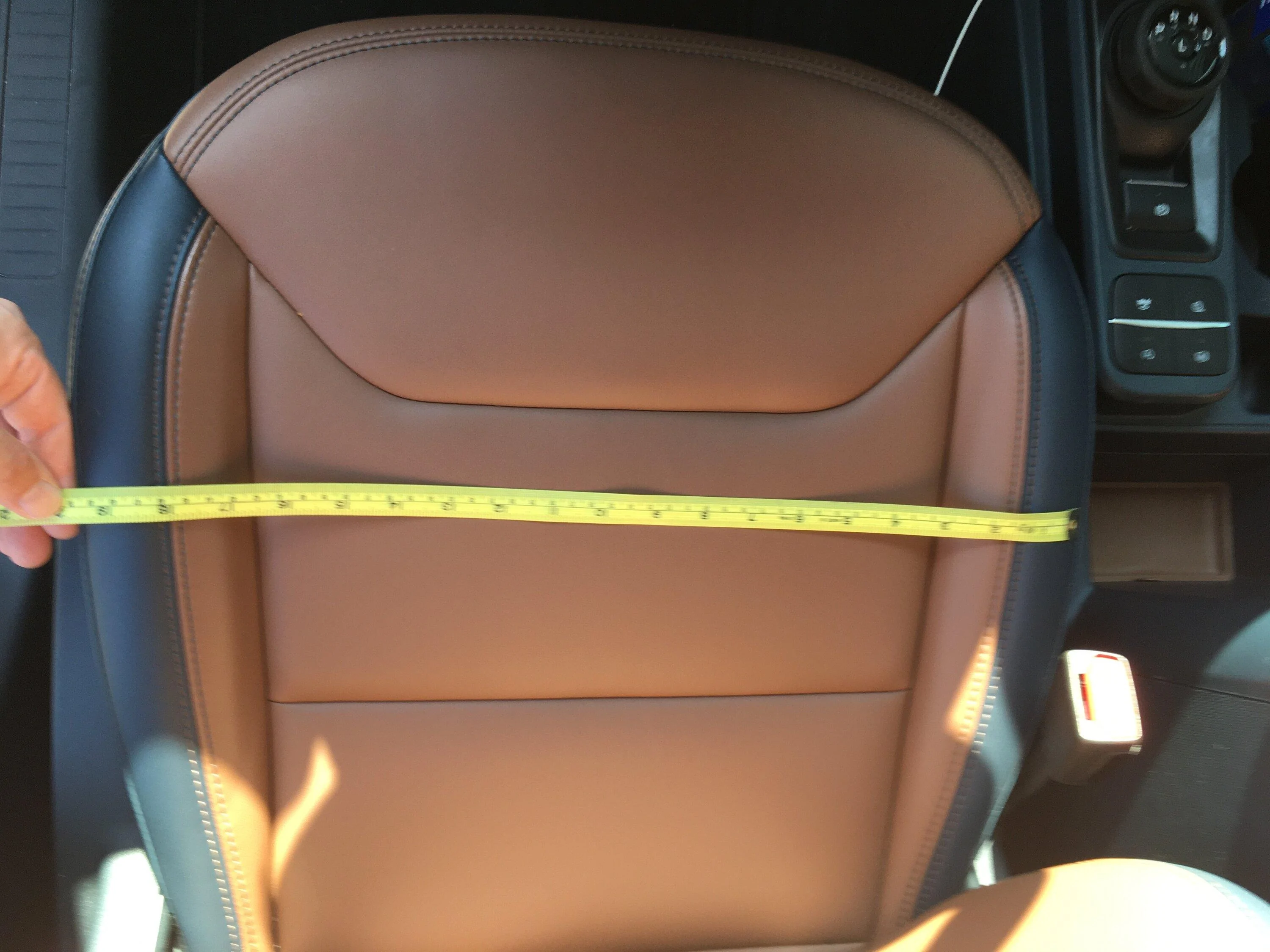 Ford Maverick Measurement: Distance between front seats 91A90BD4-A8CA-4AF9-98E9-30775F91C783