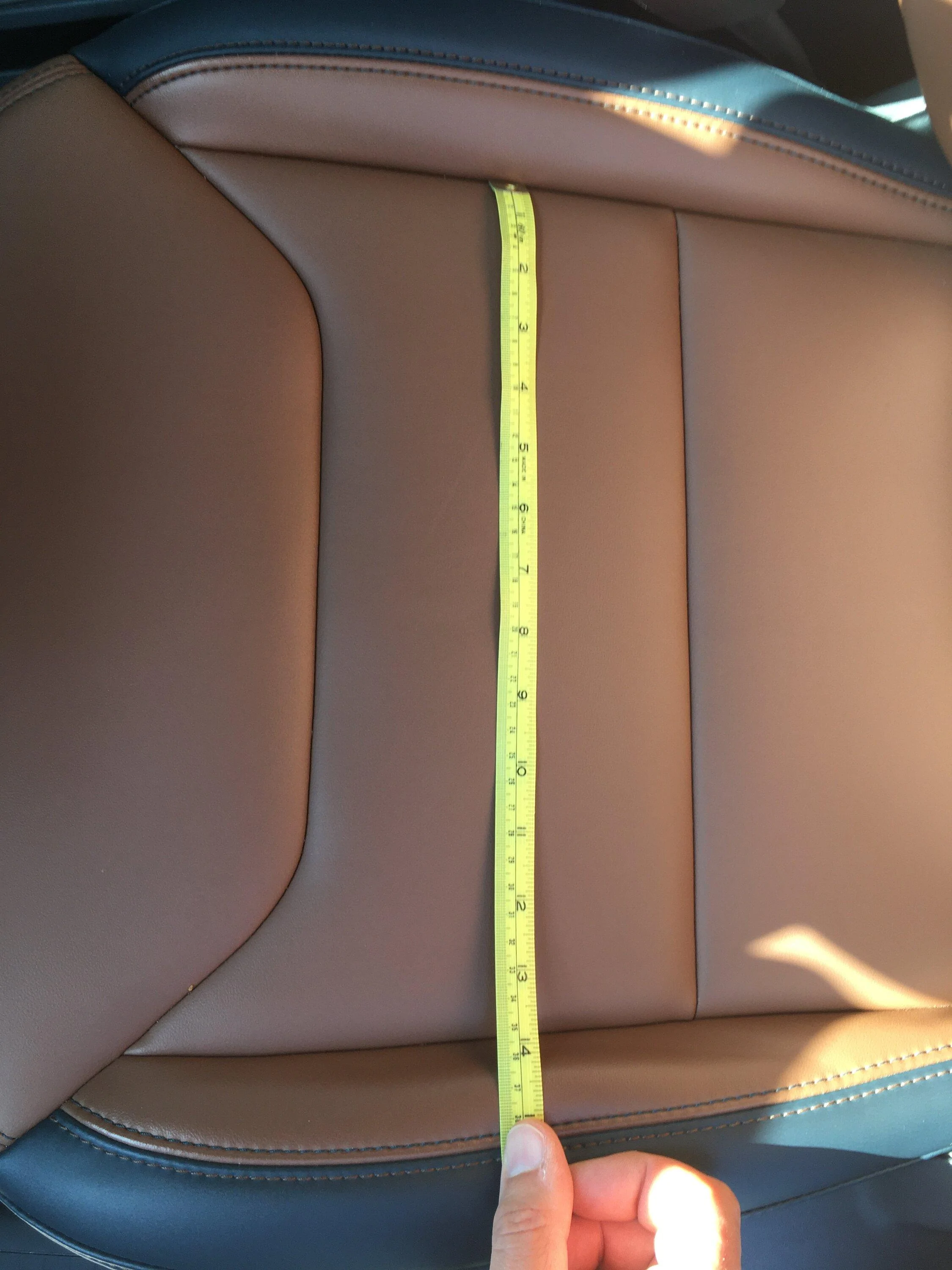 Ford Maverick Measurement: Distance between front seats 4D92622C-4E42-43FE-9117-257F66B14596