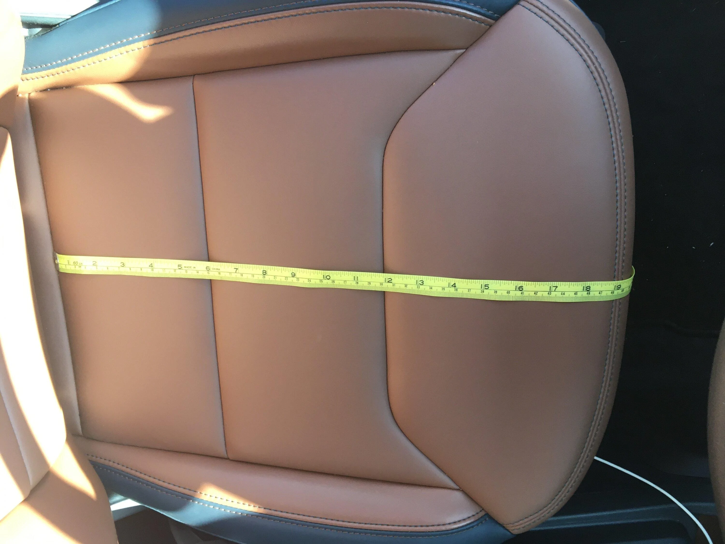 Ford Maverick Measurement: Distance between front seats E66F6011-5177-4300-8472-5C0B7826BFA7