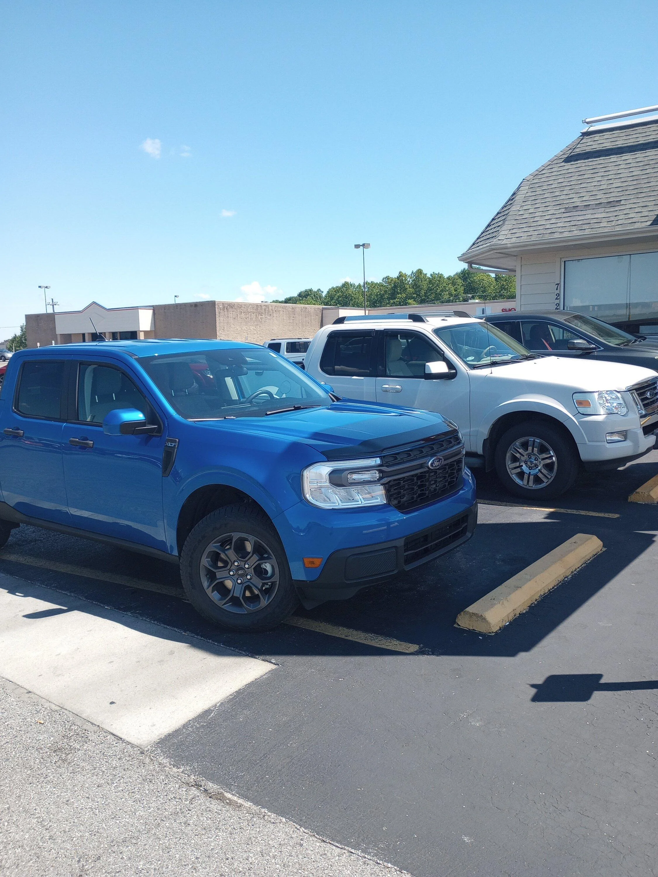 Ford Maverick Sport Trac & Maverick side by side 🤔 IMG_20220817_120724411