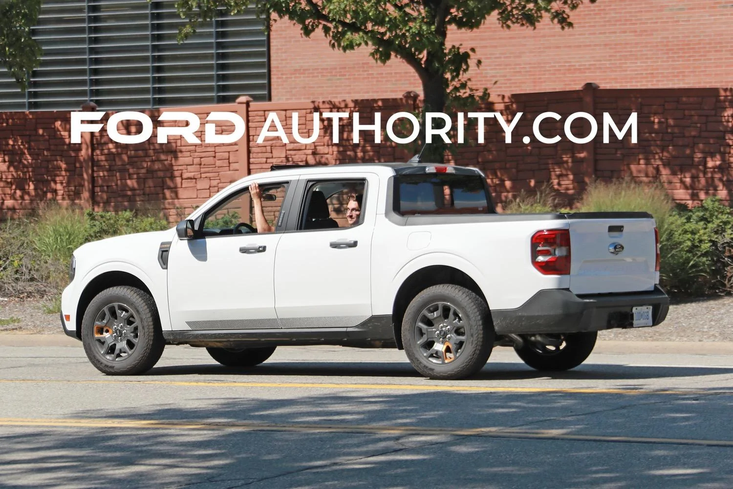 Ford Maverick Tremor Package Appearance photos (on white Maverick) 2023-Ford-Maverick-Lariat-Tremor-Tremor-Appearance-Package-Oxford-White-First-Real-World-Phot
