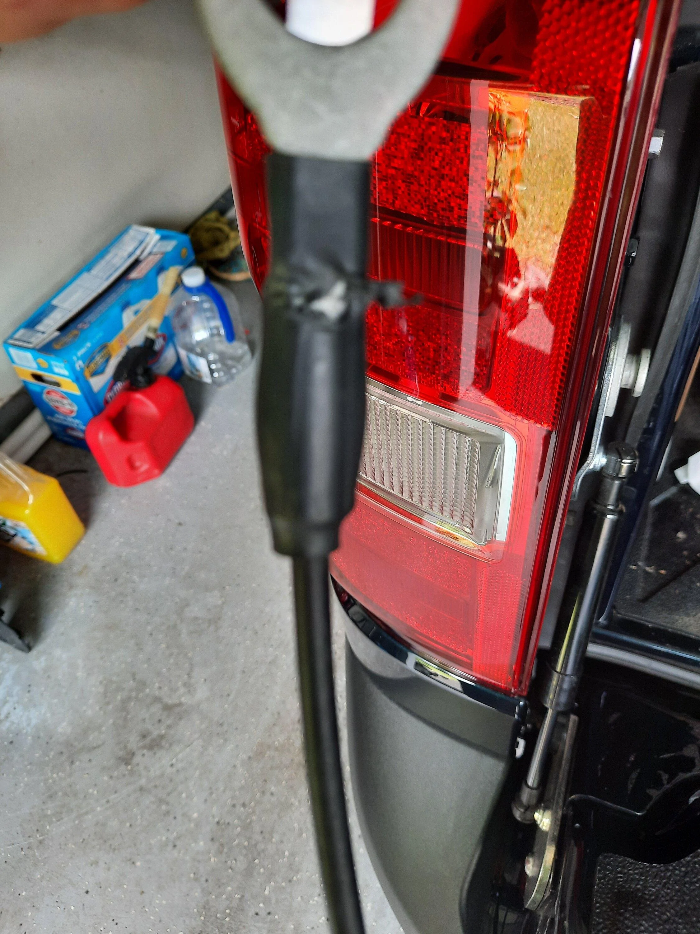 Ford Maverick Tailgate soft close fix 20220820_133423