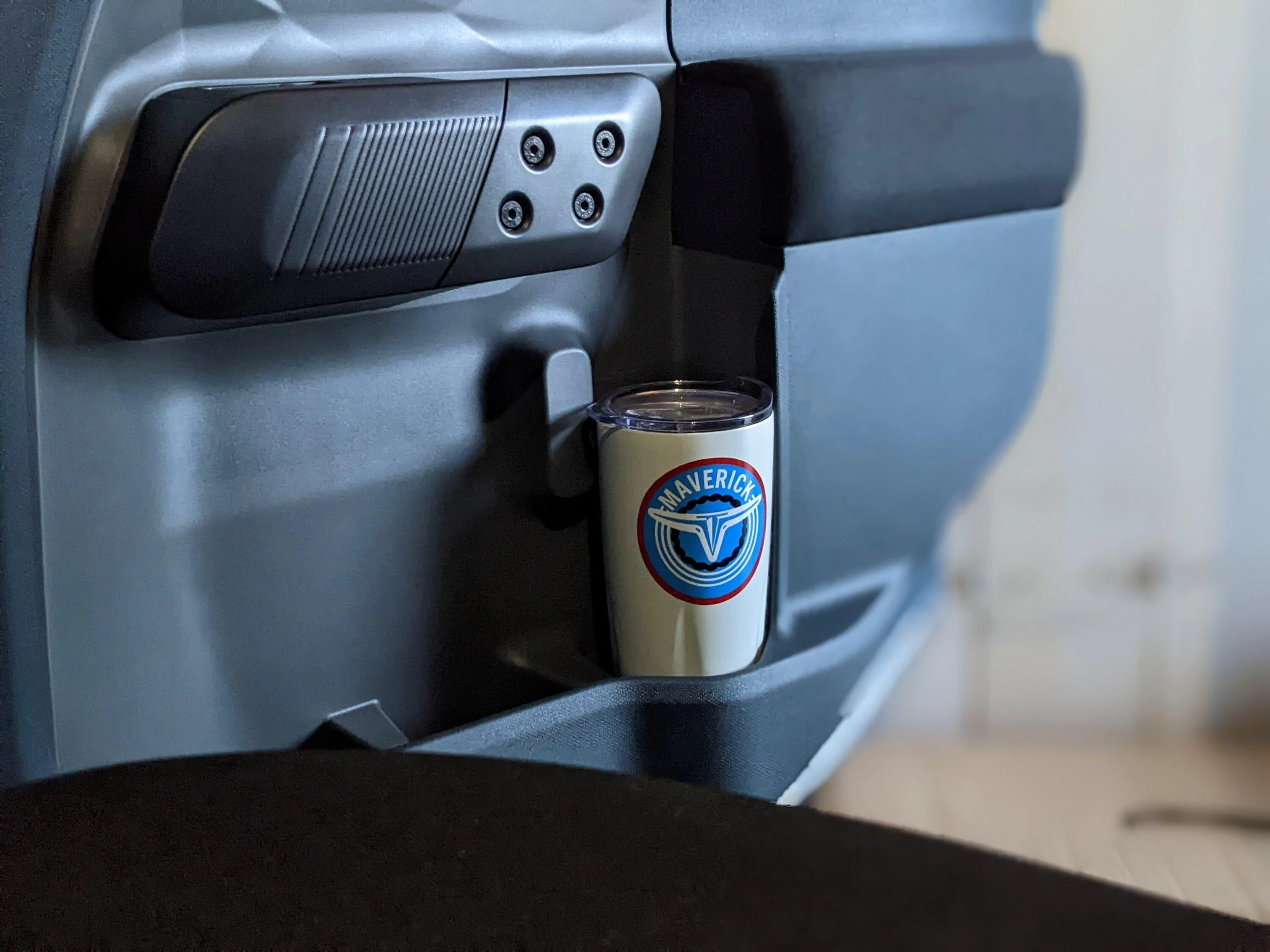Ford Maverick Any Fire Extinguishers Fit in the Water Bottle Door Slots? PXL_20220821_025337449.PORTRAIT