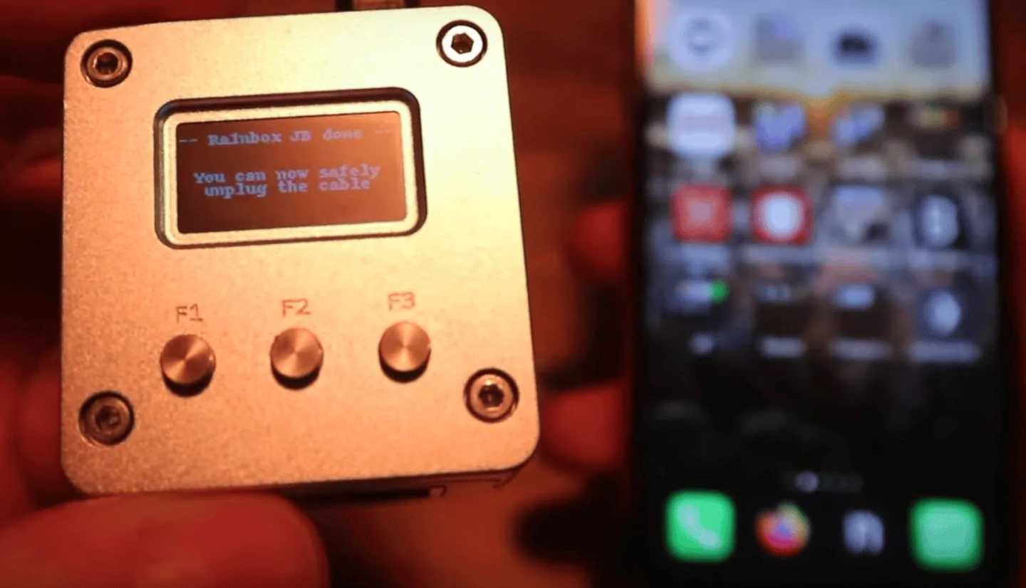 Ford Maverick One handed, decluttered Apple CarPlay/Android Auto 1661265252949