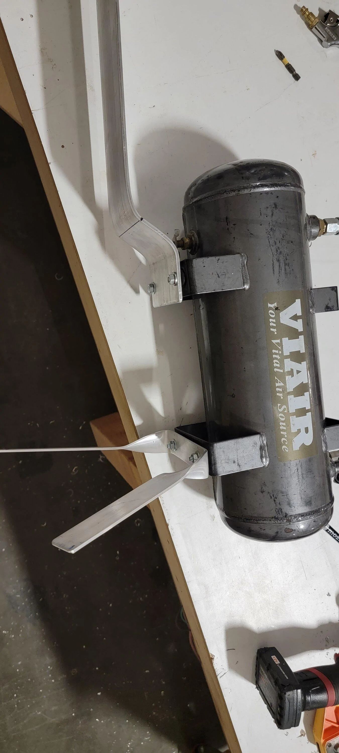 Ford Maverick Compressor in bed mod 20220810_144257