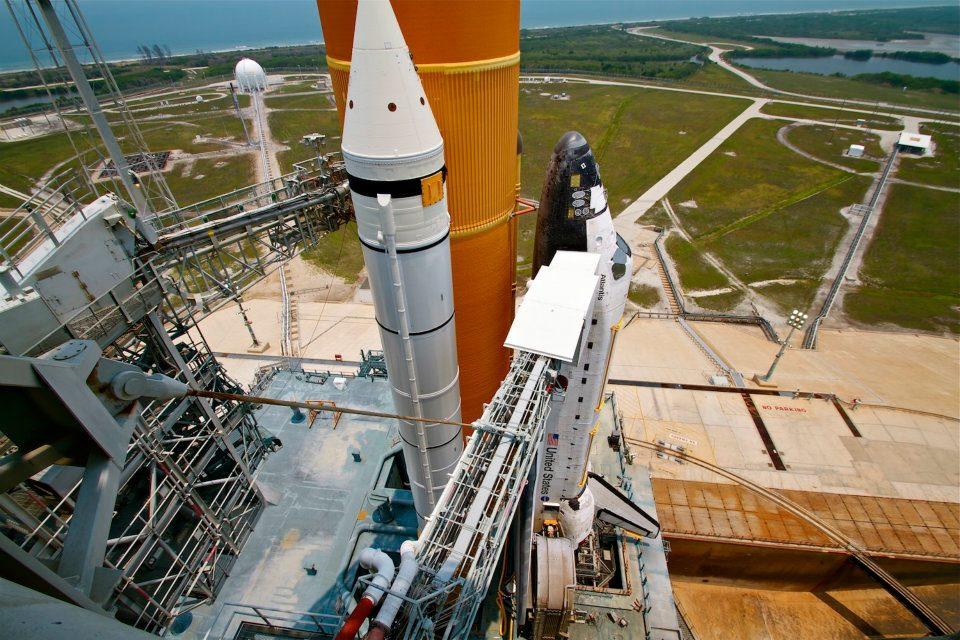 Ford Maverick Maverick meets the Artemis Moon Rocket (+ More Space Photos) 316503_2270343912370_349785415_n