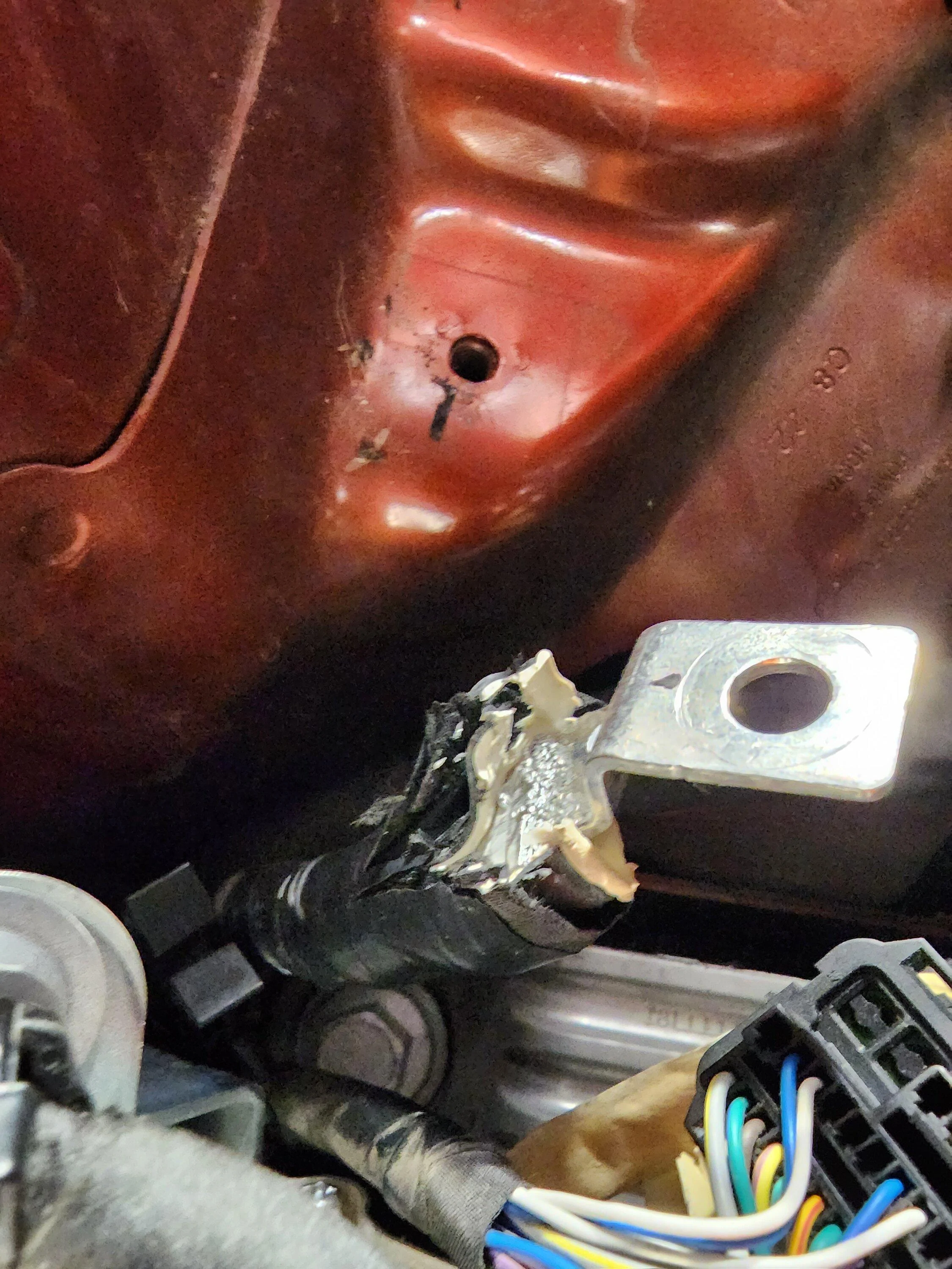 Ford Maverick Hybrid battery cable lug inspect 20220911_195932