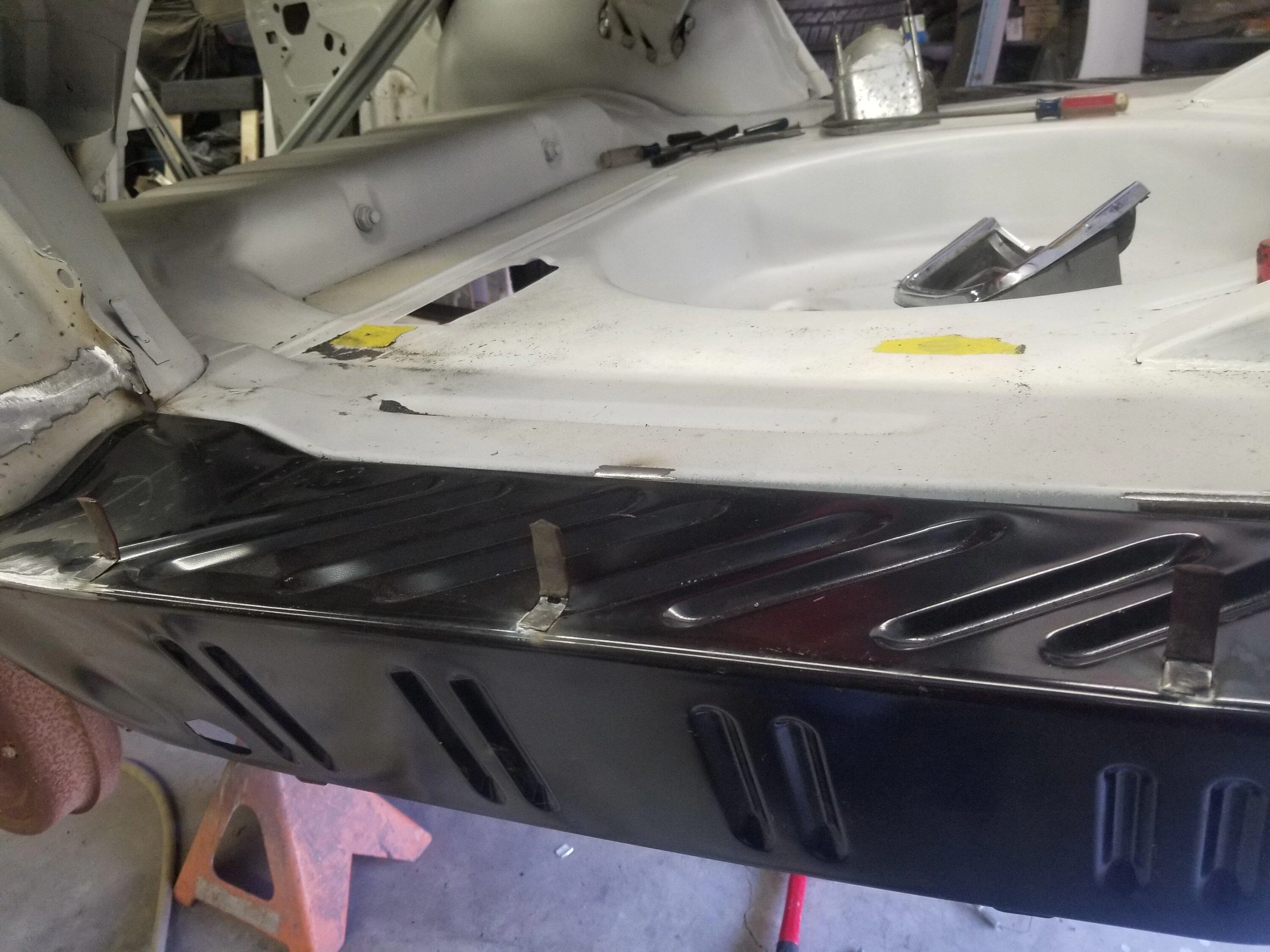 Ford Maverick Color matched door handles? 20220401_172547