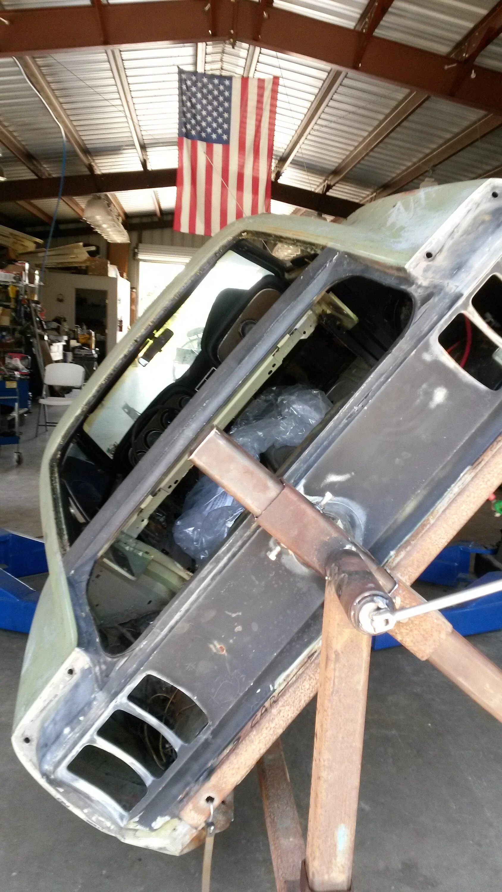 Ford Maverick Color matched door handles? 20140707_120046