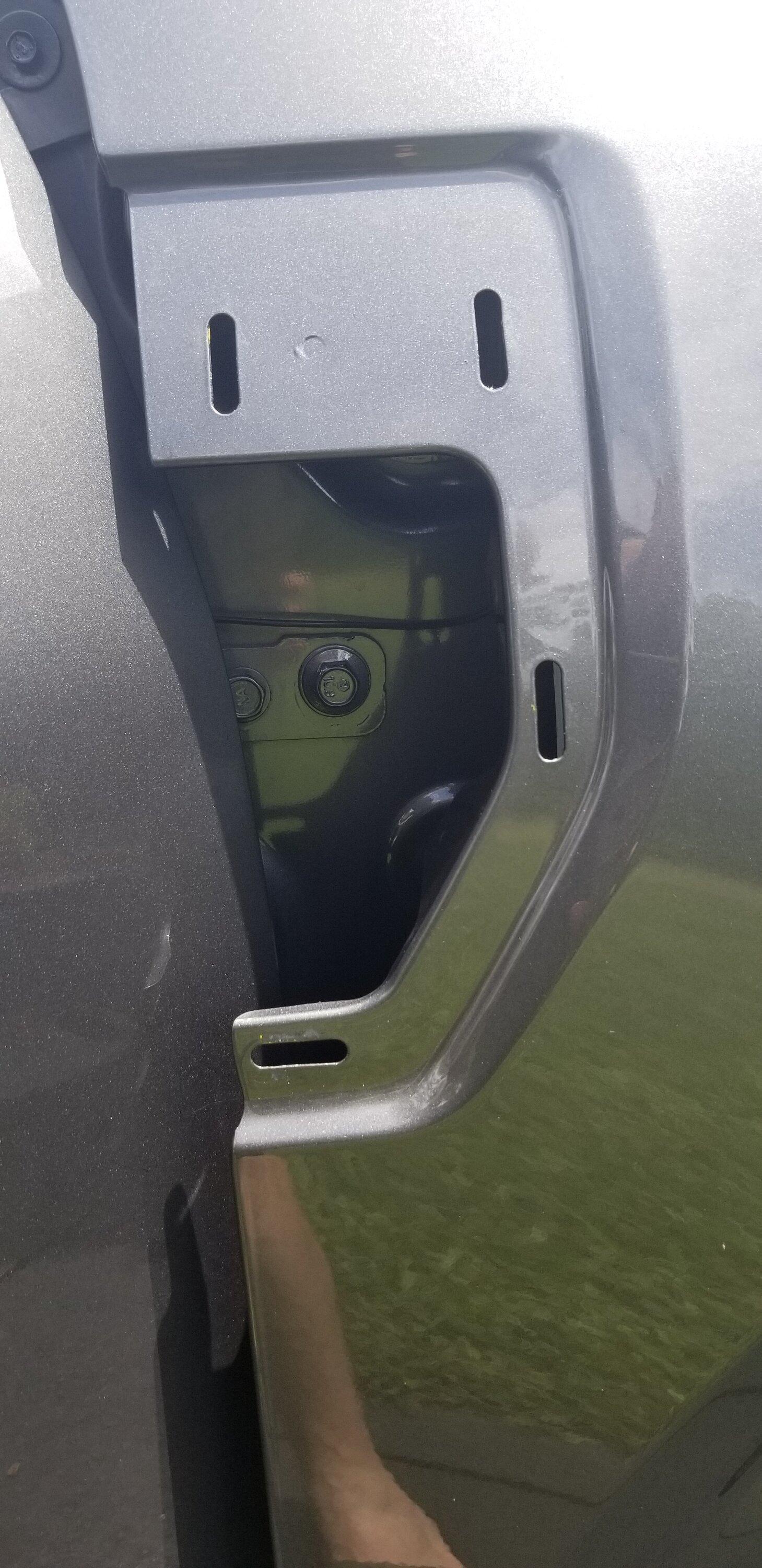 Ford Maverick Sirius XM Install in XL Hybrid- Commander Touch - Tool-Less (Almost) 20220915_131614