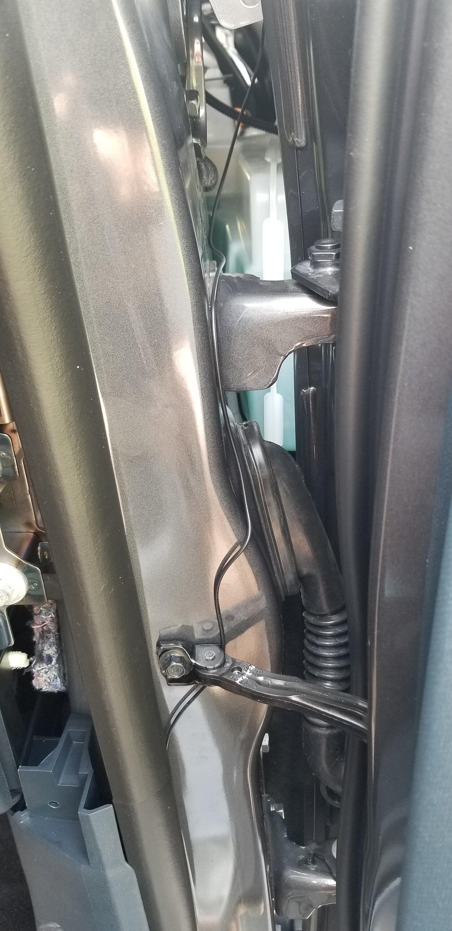 Ford Maverick Sirius XM Install in XL Hybrid- Commander Touch - Tool-Less (Almost) 20220915_131636