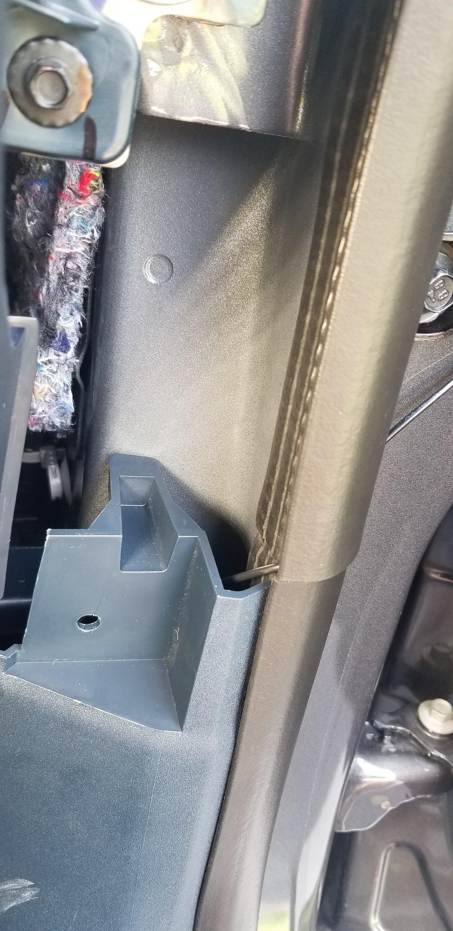 Ford Maverick Sirius XM Install in XL Hybrid- Commander Touch - Tool-Less (Almost) 20220915_132044