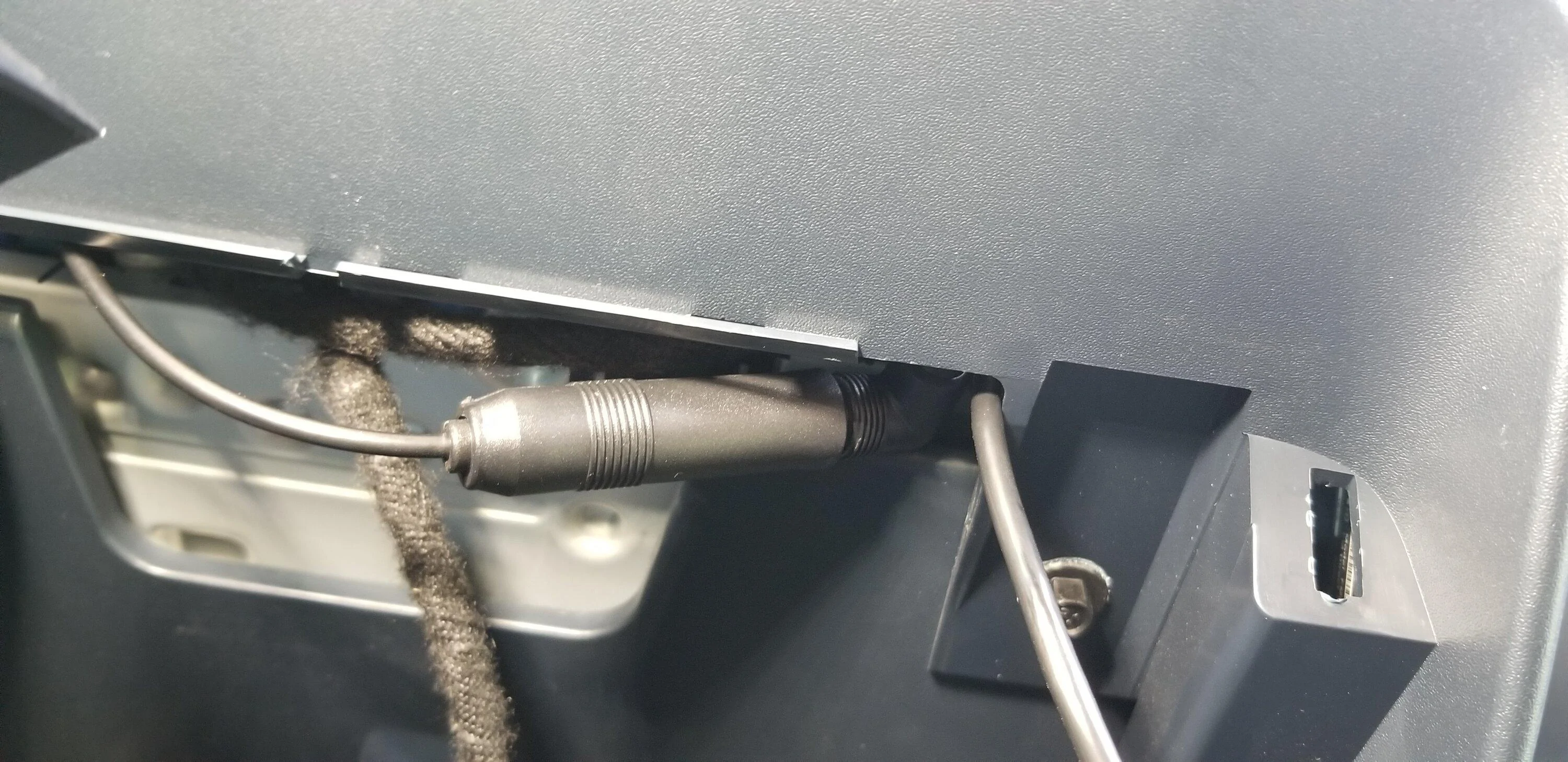 Ford Maverick Sirius XM Install in XL Hybrid- Commander Touch - Tool-Less (Almost) 20220915_133524