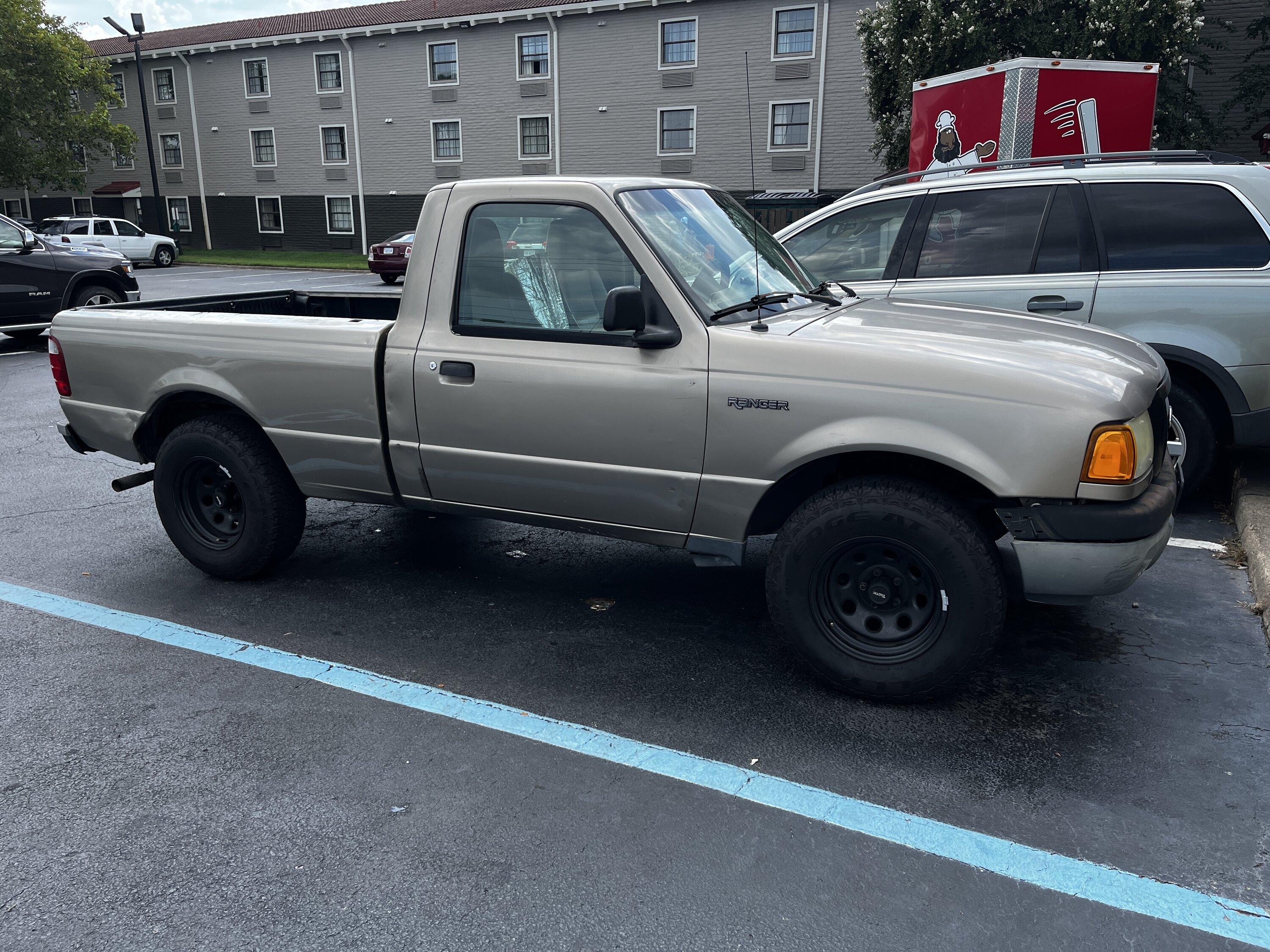 Ford Maverick Why get the 2023 XLT trim?? 33485578-D7BD-453A-B0F0-82D3F839BAFC