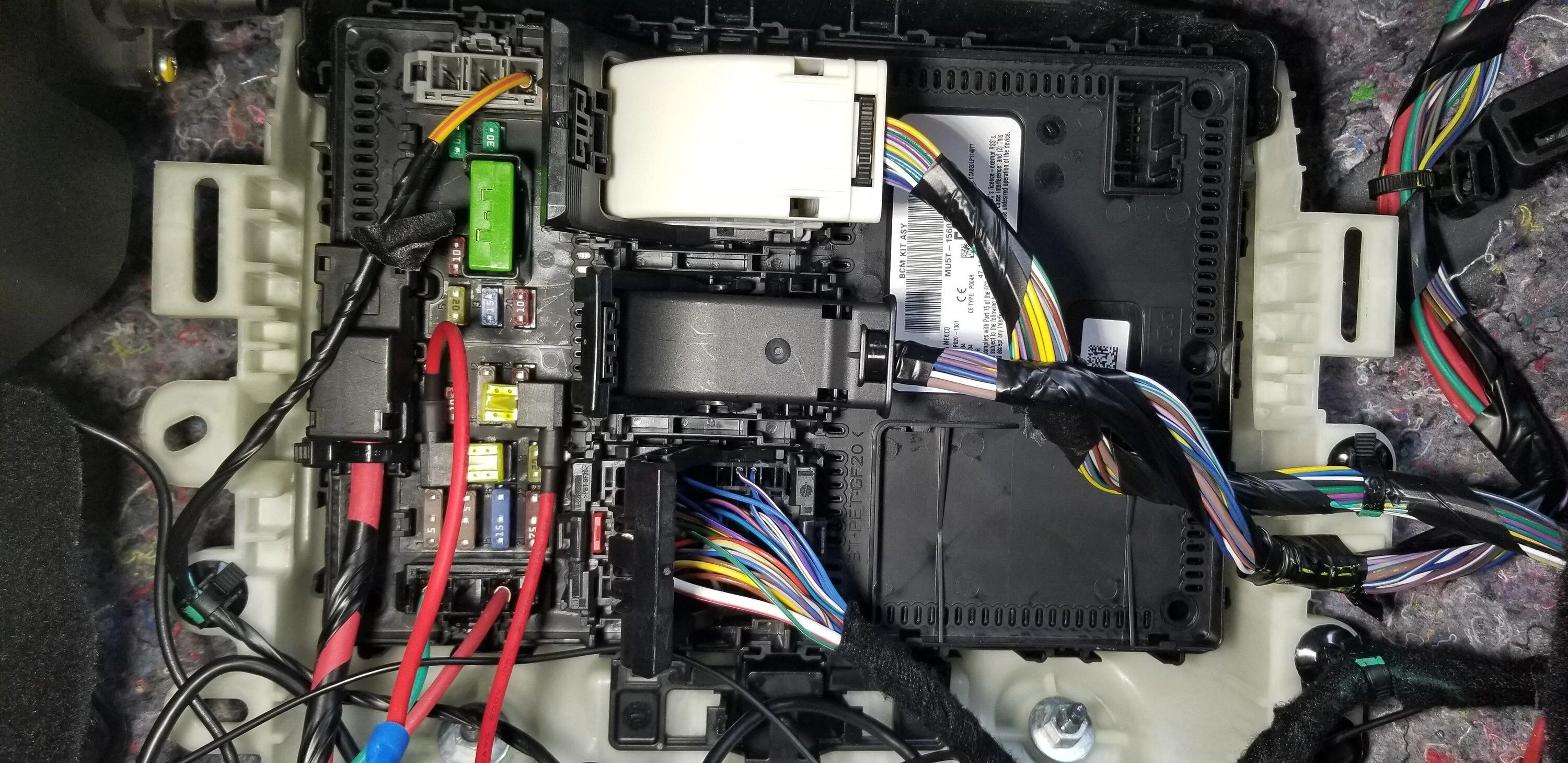 Ford Maverick Sirius XM Install in XL Hybrid- Commander Touch - Tool-Less (Almost) 20220916_091139