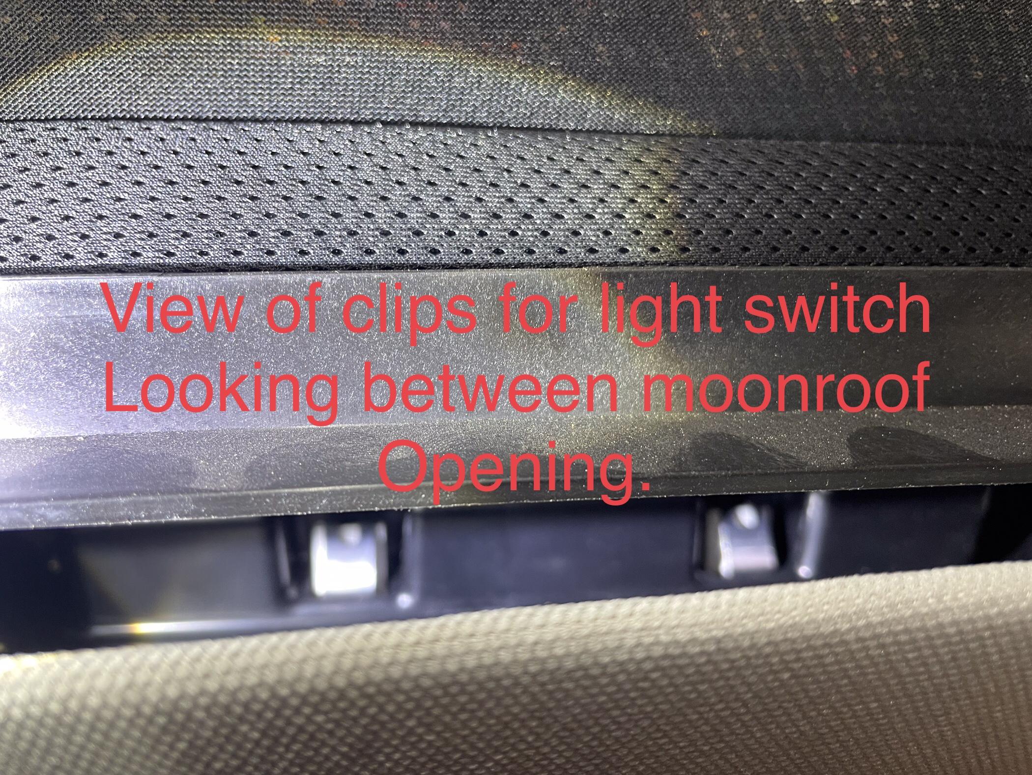 Ford Maverick Cheap auto-dimming, homelink mirror 5586ED58-8CB7-474B-924C-1769BCFA4EF1