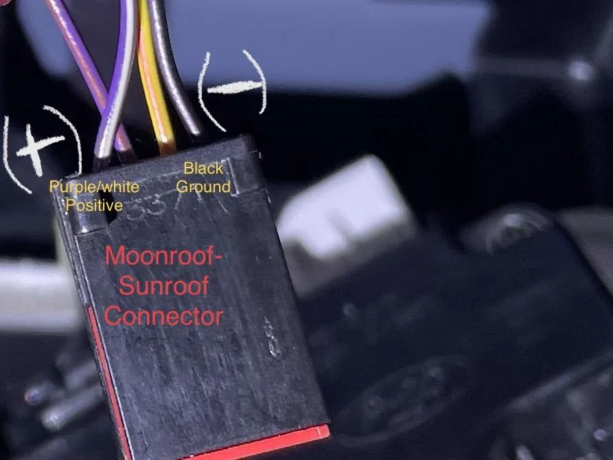Ford Maverick Cheap auto-dimming, homelink mirror 237F1D5F-A7C1-4B99-8B51-0B4CF4A90FD5