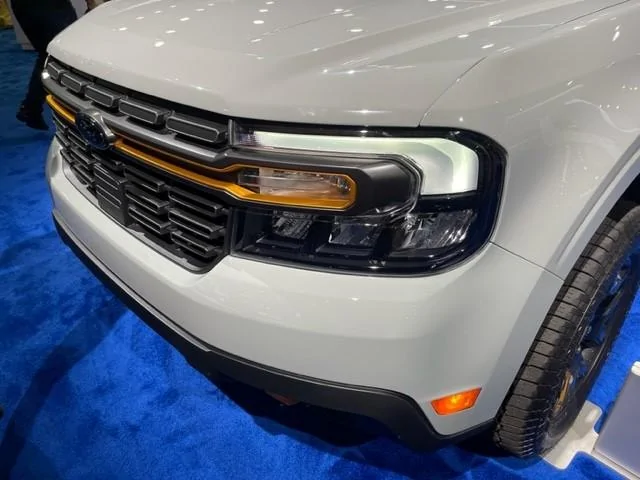 Ford Maverick '23 Maverick Tremor lighting close up pics Detroit AutoShow shared components with Black Appearance PKG mav4