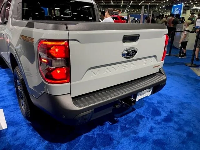 Ford Maverick '23 Maverick Tremor lighting close up pics Detroit AutoShow shared components with Black Appearance PKG mav1