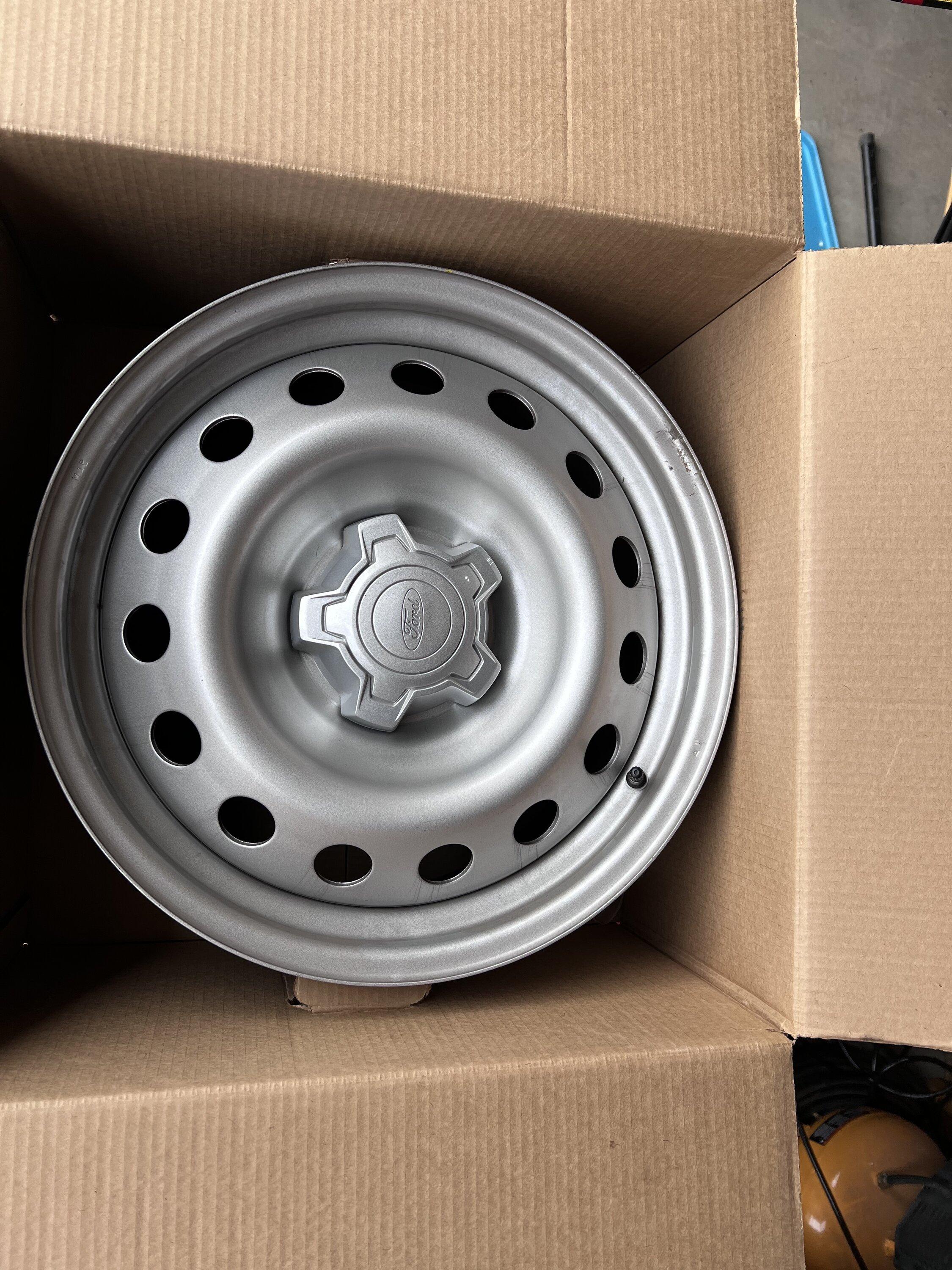 Ford Maverick Steelie take offs $300 26831377-0760-483E-A0BA-67ACBC42A036