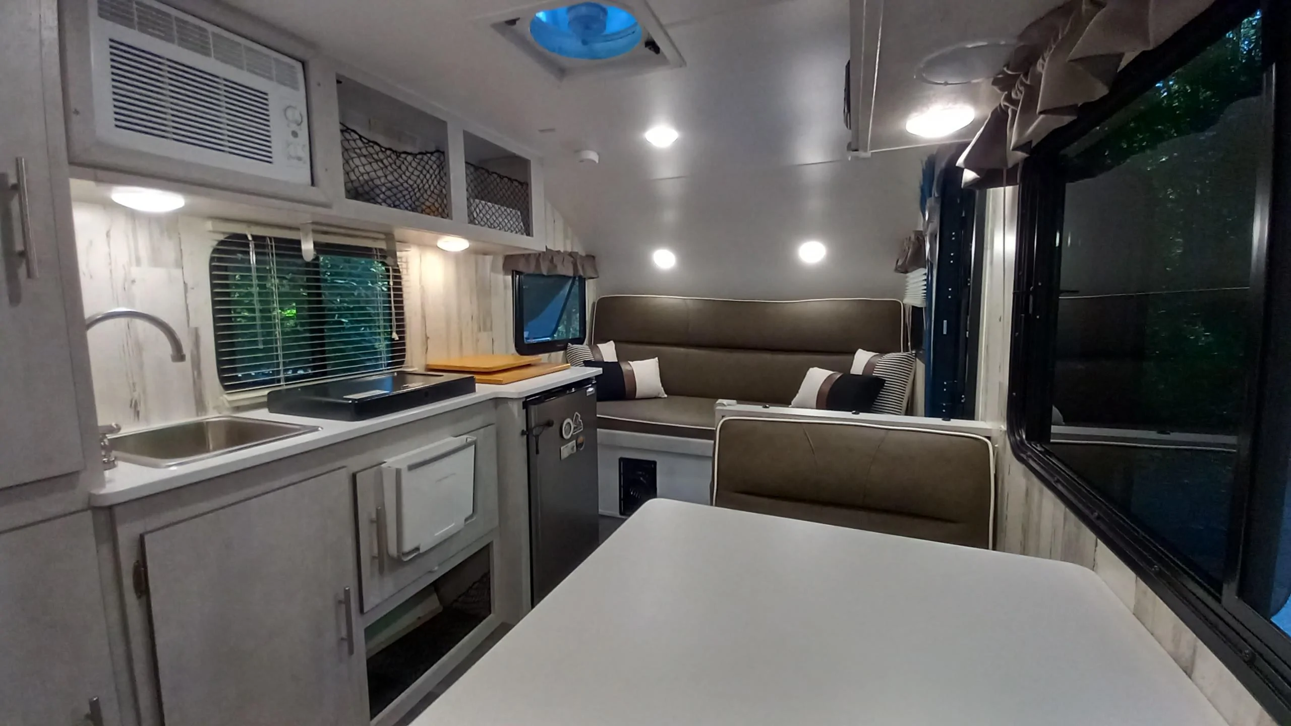 Ford Maverick Anyone towing a camper with Hybrid Mavierck? 20220923_164759