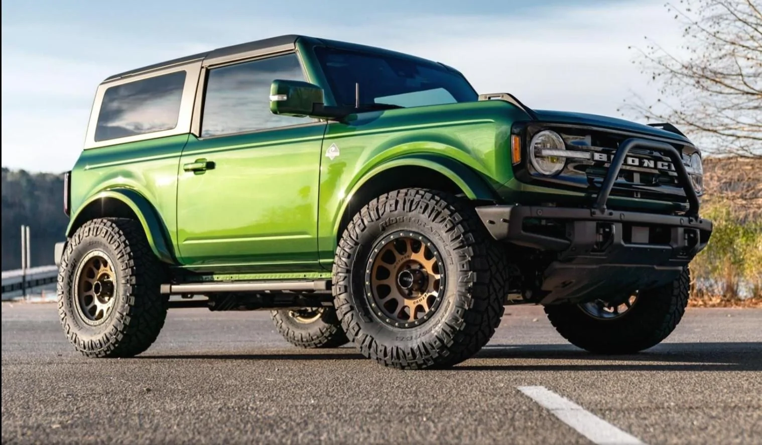 Ford Maverick Area 51 or Atlas Blue ? Screenshot_20220922_083100