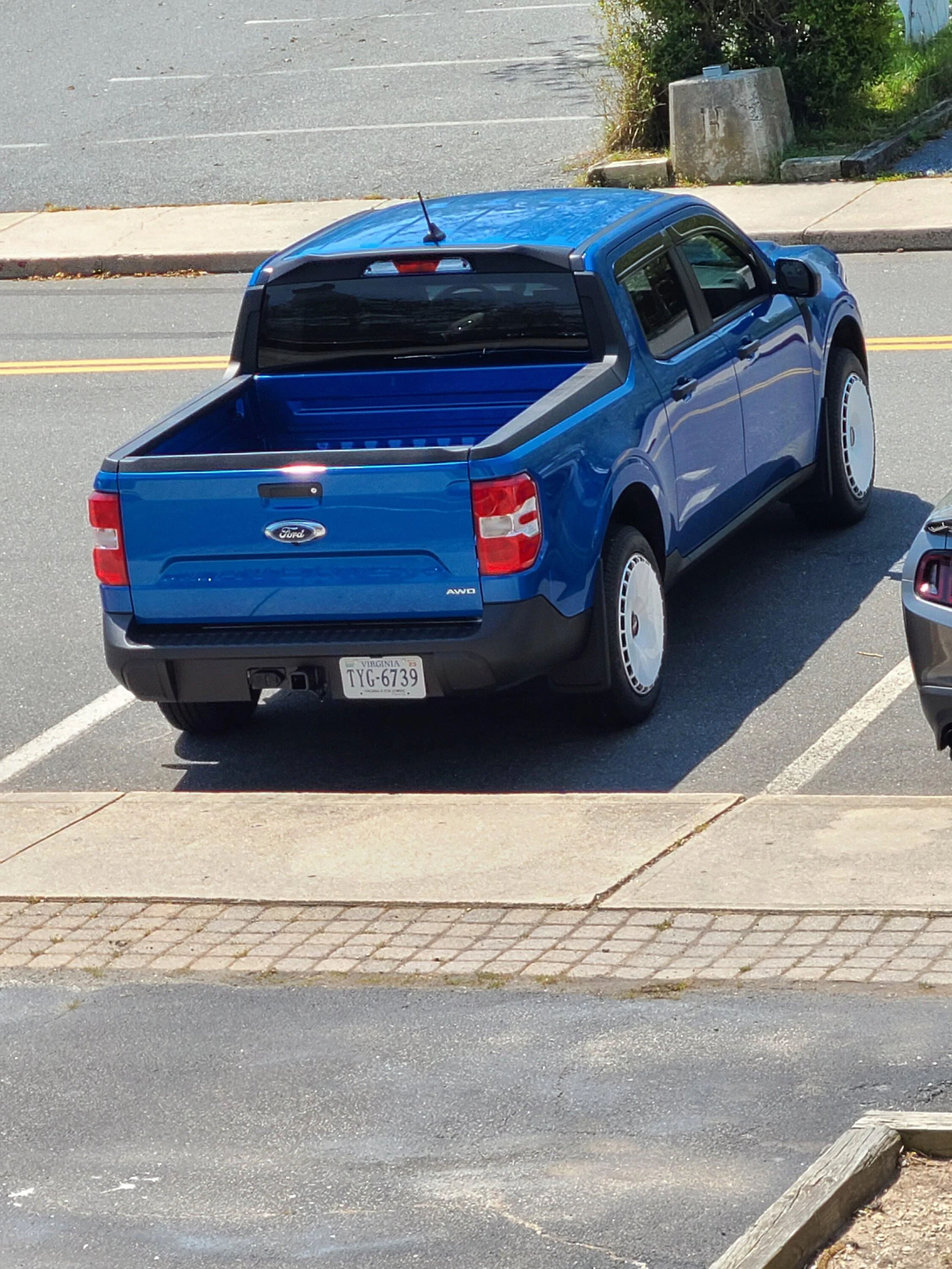 Ford Maverick 22 XL Lobo St Paddle shifters ,f150 Fog light Switch and Fog lights, Rotiforms Wheels Scale Suspension lowered and much more Oem Ford Accesories. 20220521_114251
