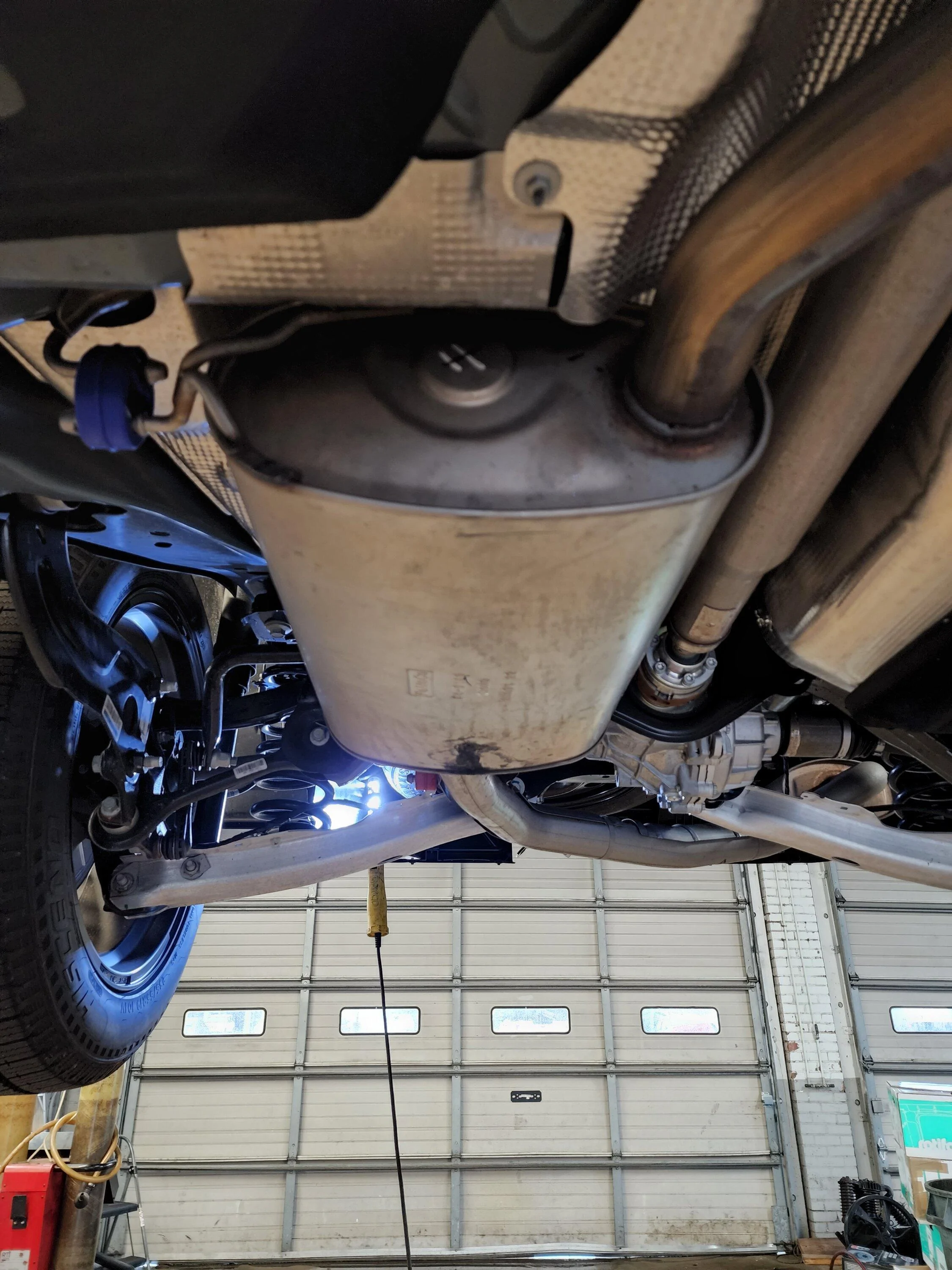 Ford Maverick 22 XL Lobo St Paddle shifters ,f150 Fog light Switch and Fog lights, Rotiforms Wheels Scale Suspension lowered and much more Oem Ford Accesories. 20220527_115120