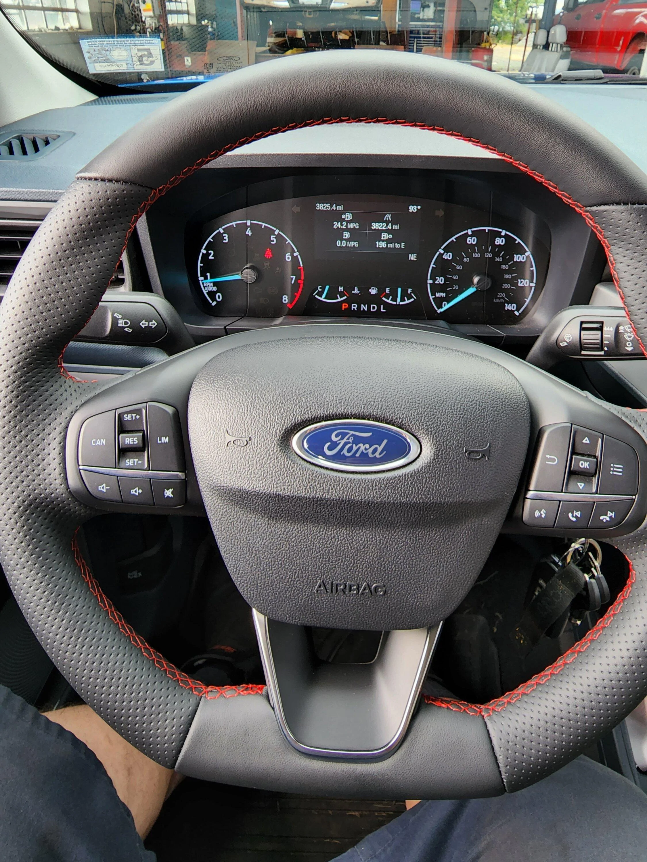 Ford Maverick 22 XL Lobo St Paddle shifters ,f150 Fog light Switch and Fog lights, Rotiforms Wheels Scale Suspension lowered and much more Oem Ford Accesories. 20220808_173934