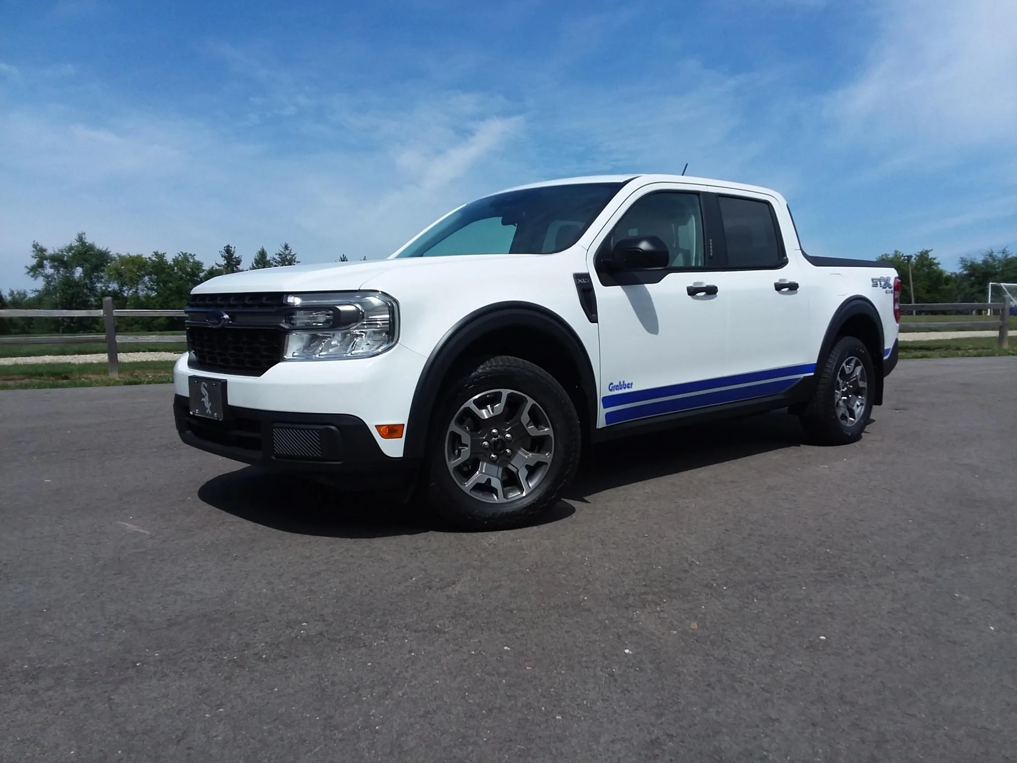 Ford Maverick Oxford White Maverick first look 20220827_134401