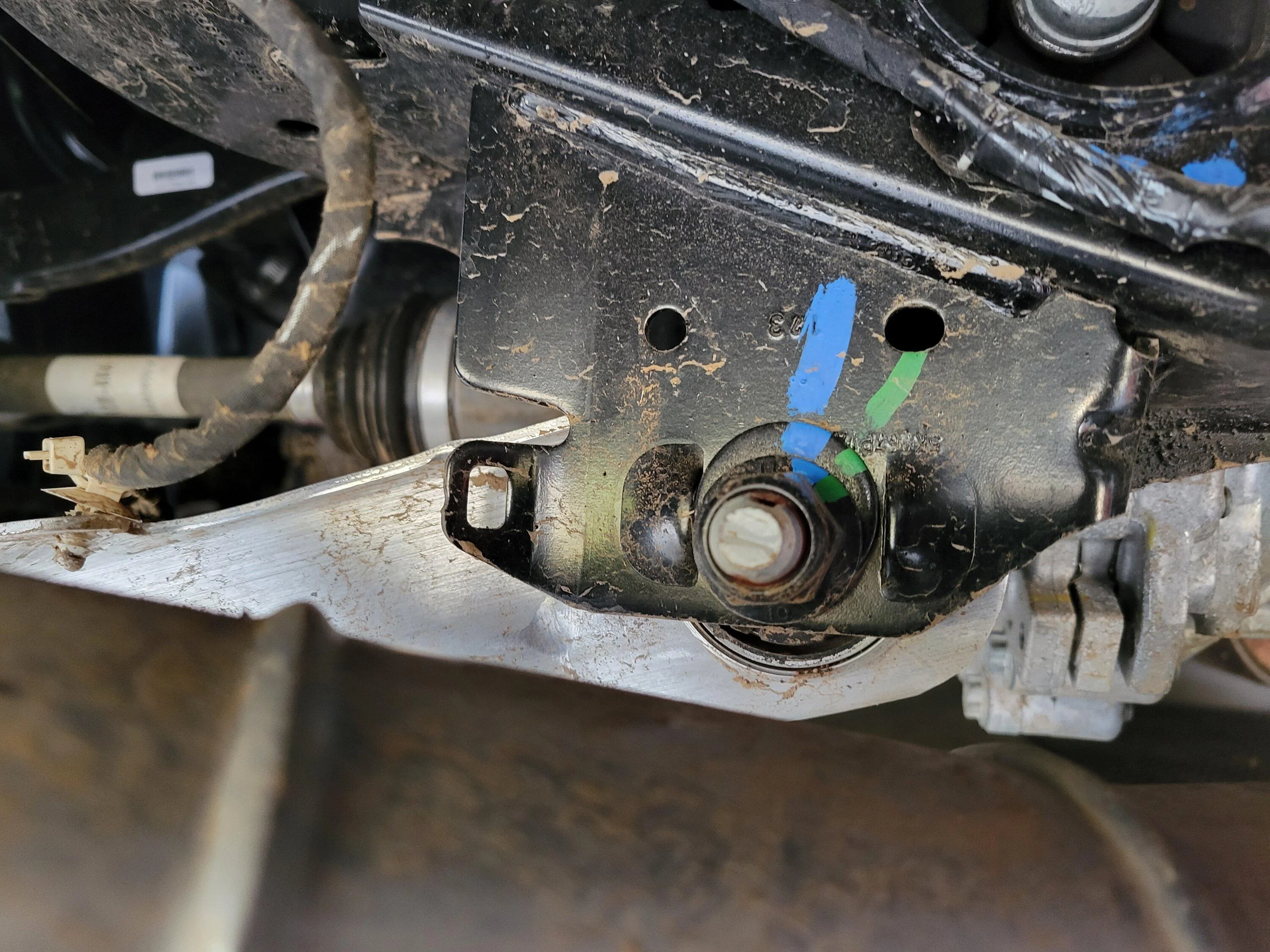 Ford Maverick Factory Alignment - Mismarked fasteners 20221003_172534