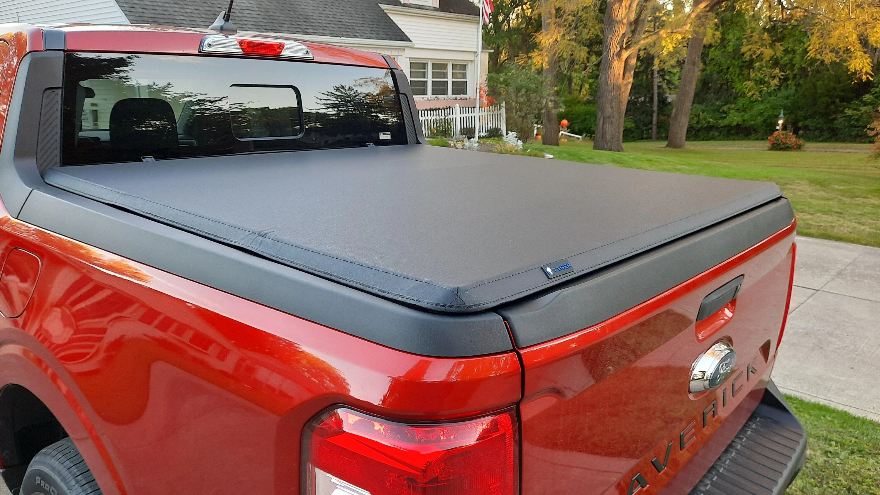 Ford Maverick Tyger tonneau cover installed 20221004_183718