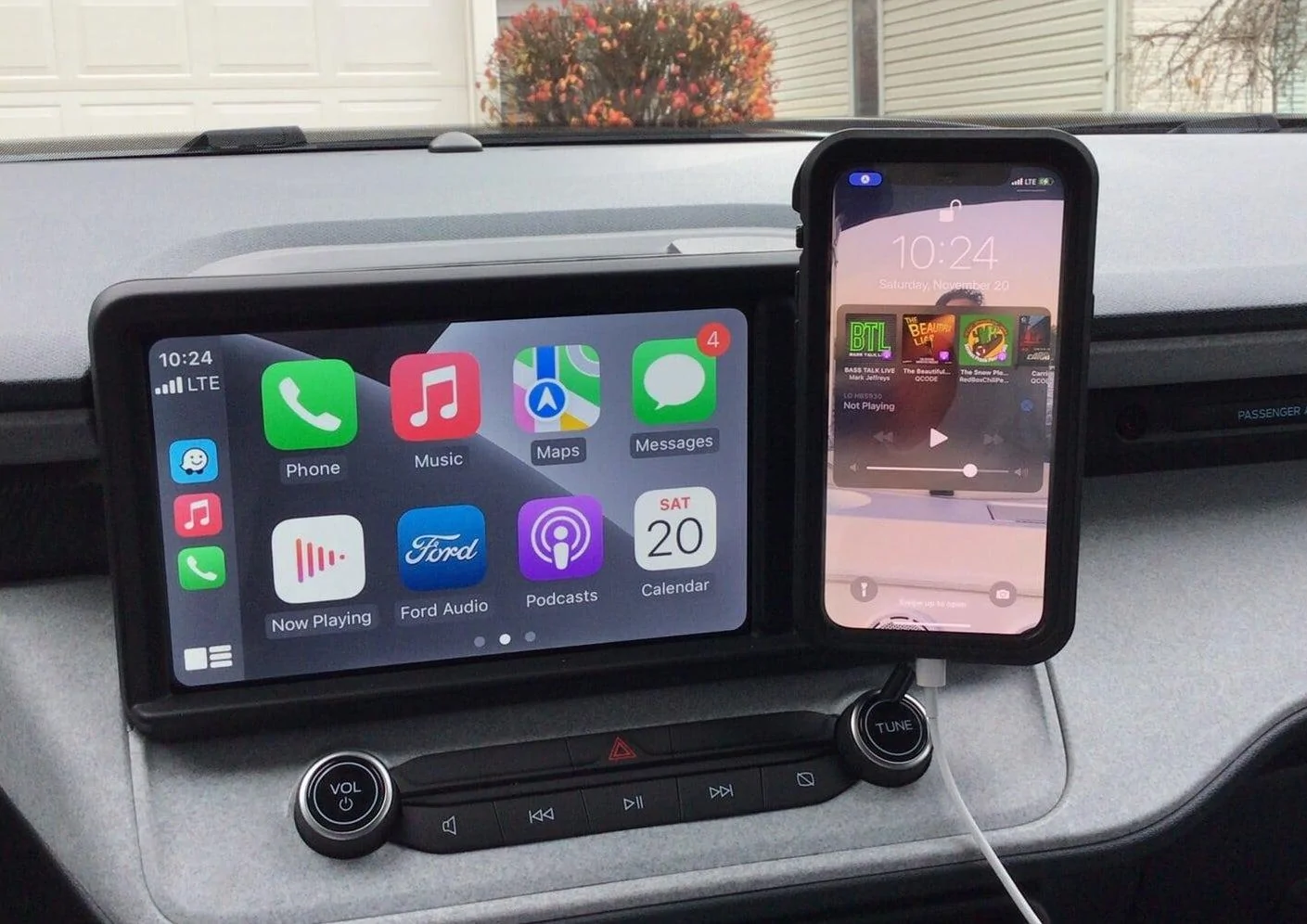 2022-Ford-Maverick-Cubby-Storage-001.jpeg
