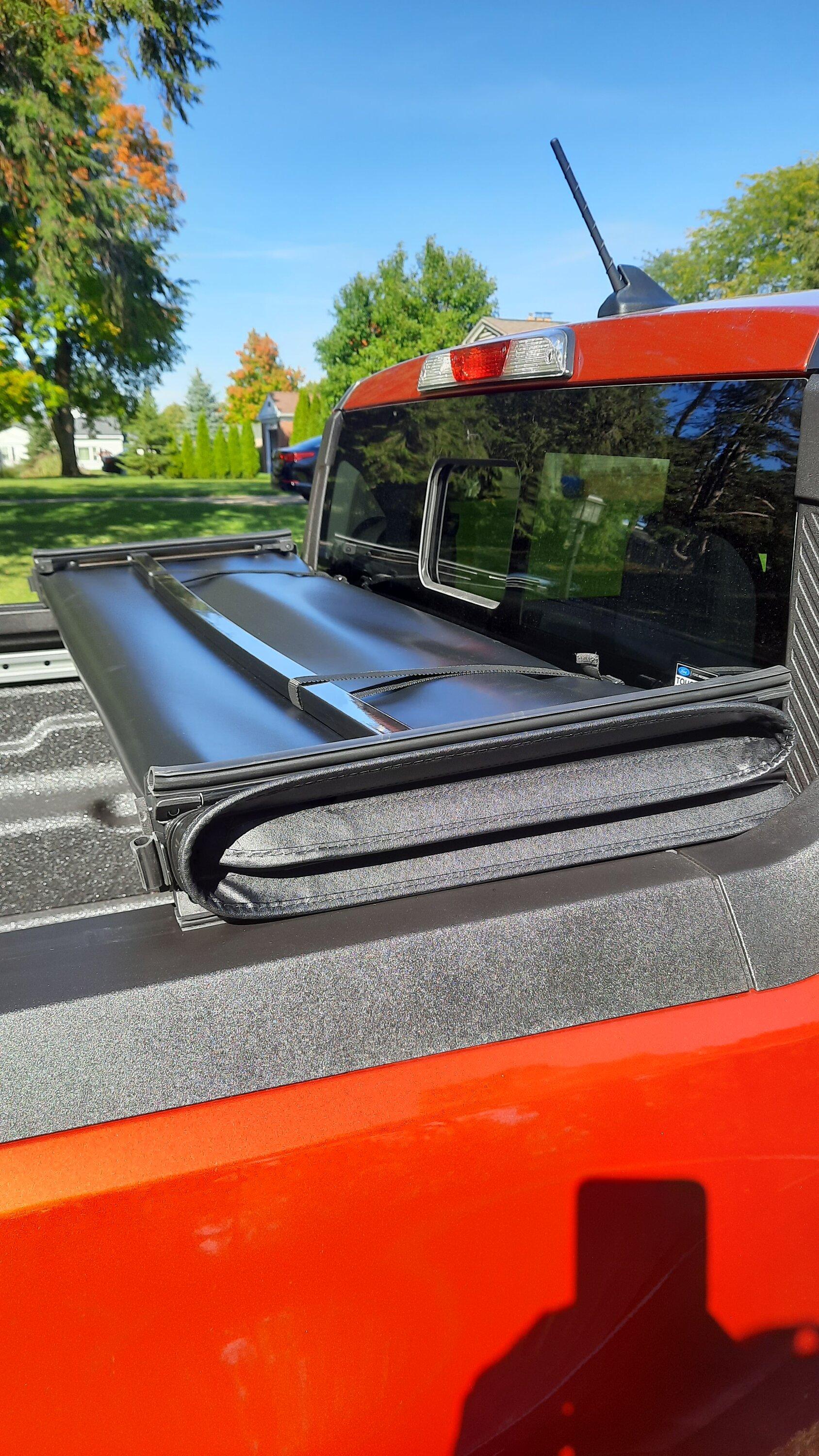 Ford Maverick Tyger tonneau cover installed 20221005_150850