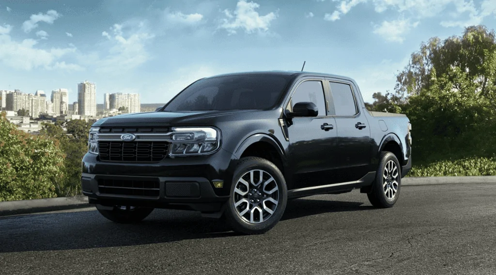 Ford Maverick More looks at the Black Appearance Package 1665024150037