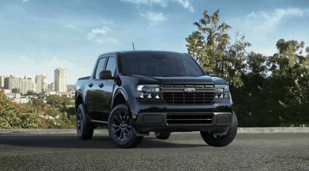 Ford Maverick More looks at the Black Appearance Package 1665024241533