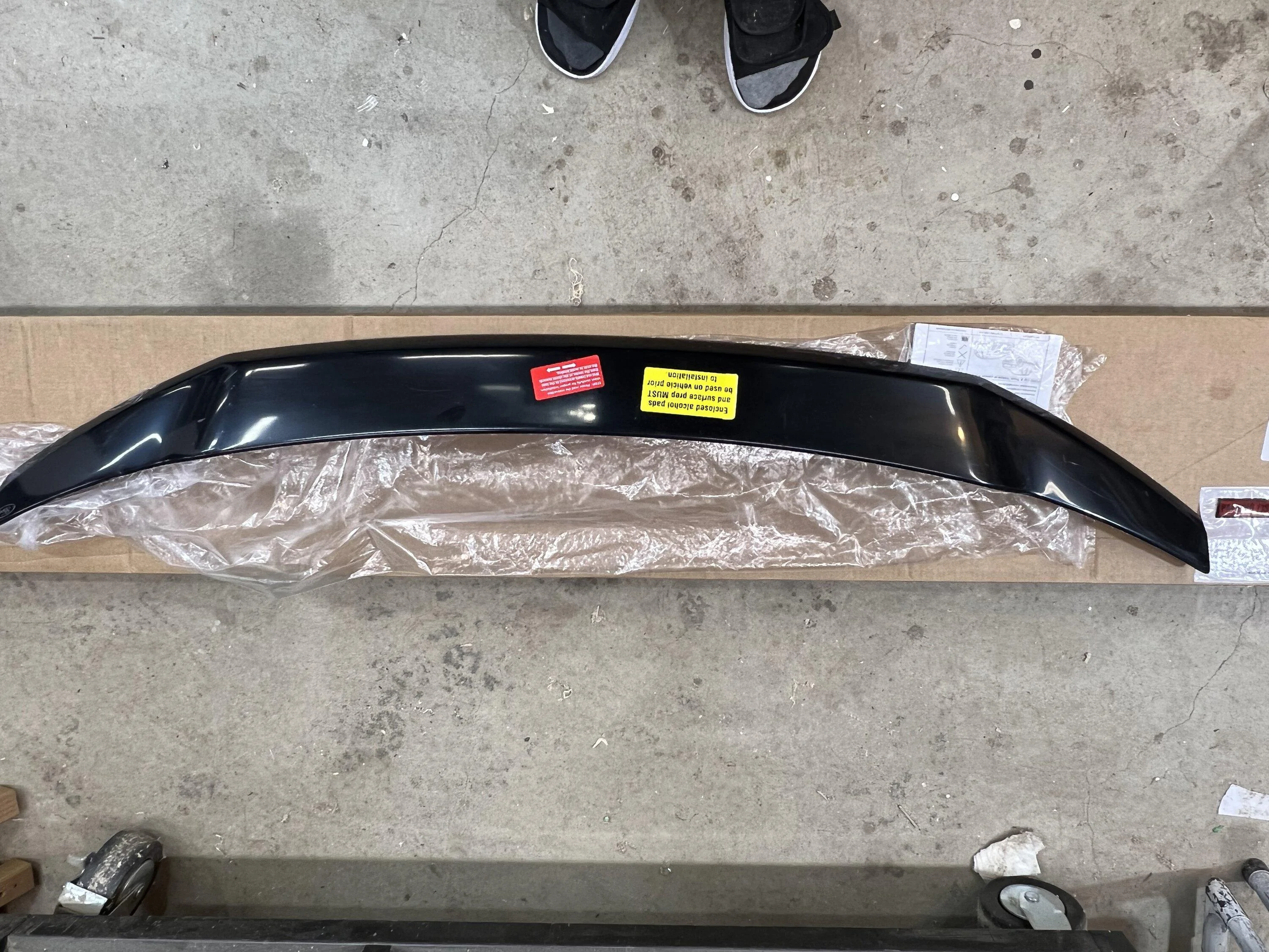 Ford Maverick Ford Maverick hood protecter 093507C0-63F3-456C-ABA4-E2314BC8554A
