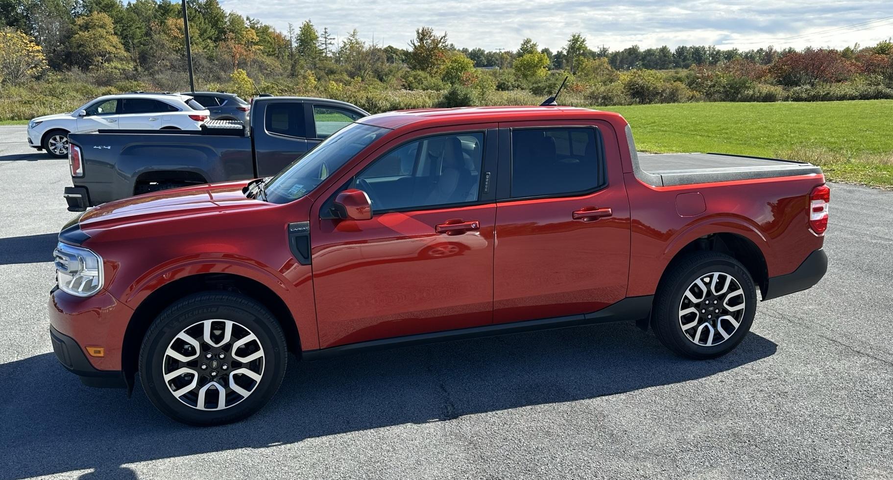 Ford Maverick HOT PEPPER RED Maverick Photos Thread mav-sideview