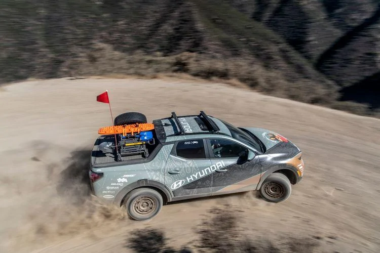Ford Maverick Rebelle Rally Santa Cruz Top-View-Showing-Bed.jpg?q=50&fit=crop&w=750&dpr=1