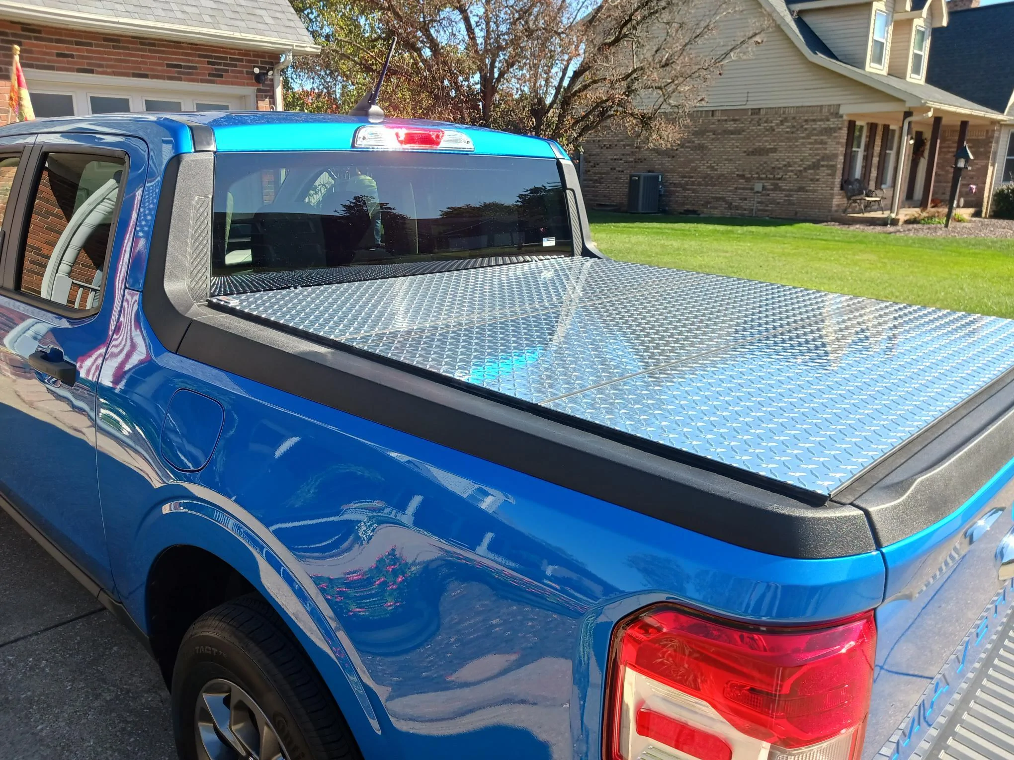 Ford Maverick Diamond plate tri-fold bed cover installed Maverick bed cover 1