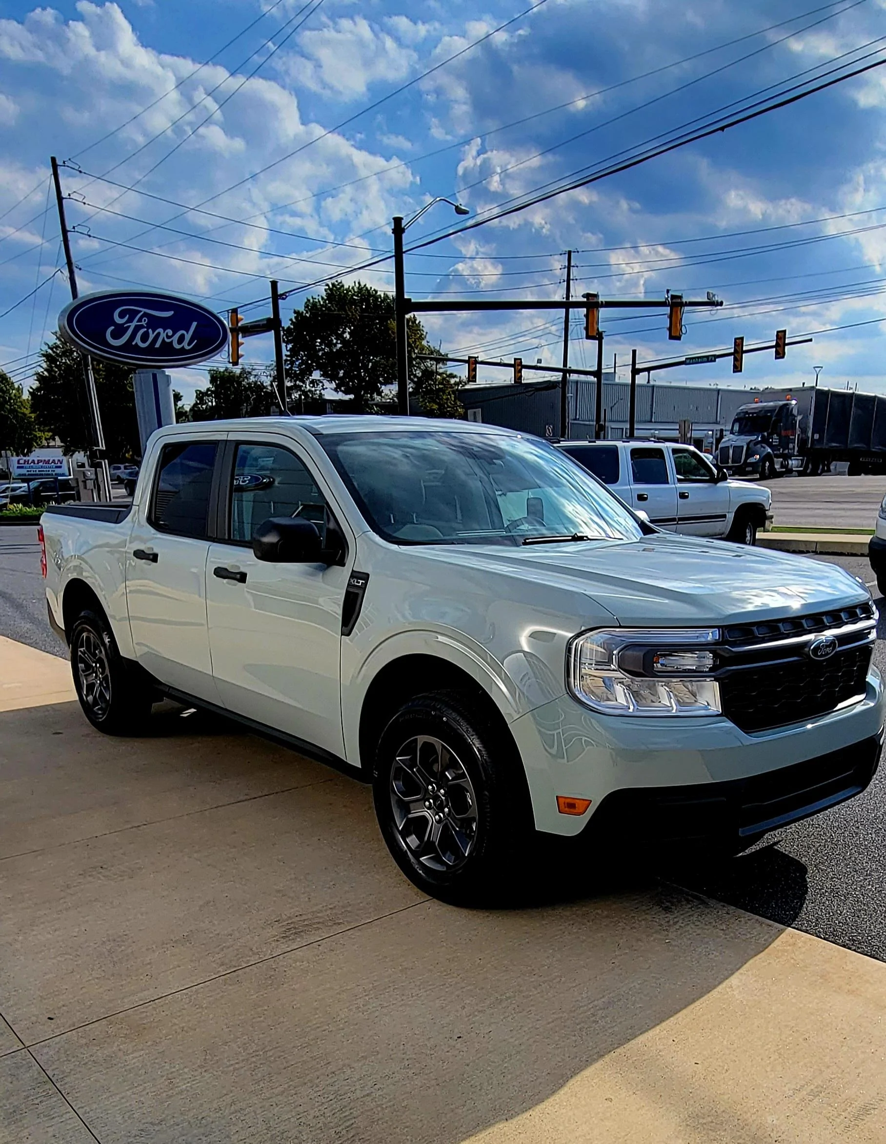 Ford Maverick 2022 Maverick XLT Hybrid w/ Options $34,000 20221007_154005