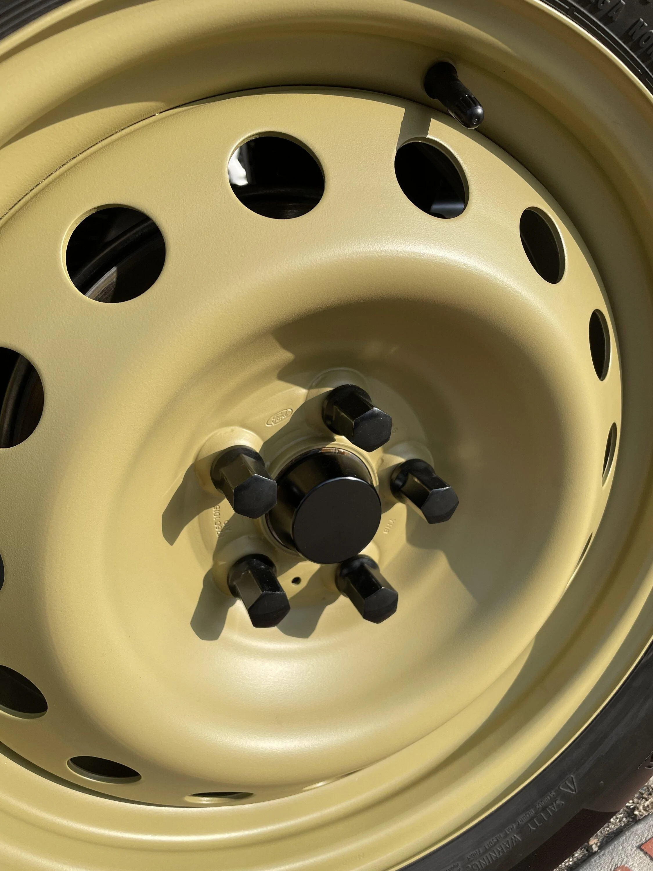 Ford Maverick Powder coated my steelies matte yellow olive (photos) IMG_3820