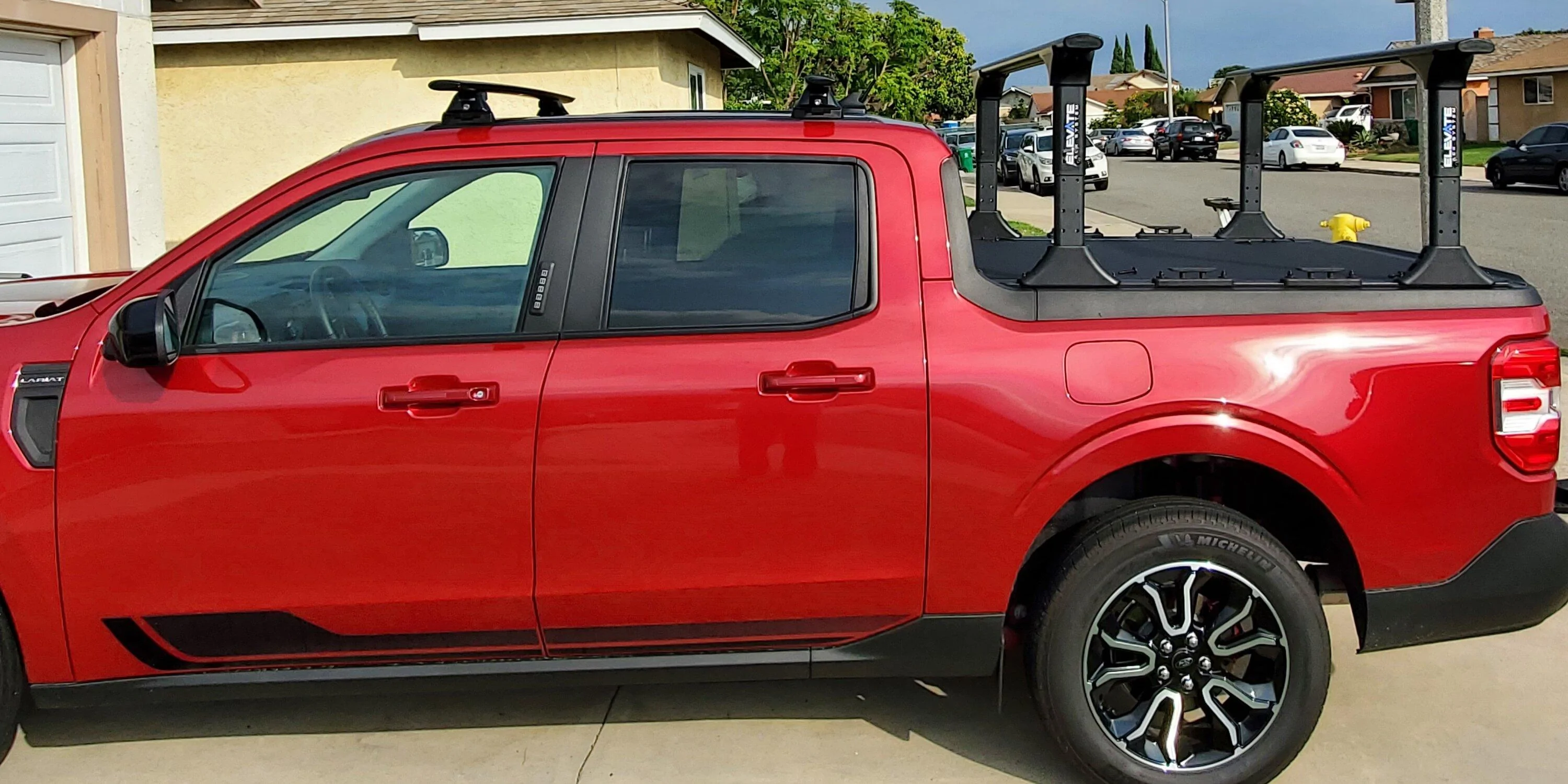 Ford Maverick Tonneaus with rack rails Side High Alignment