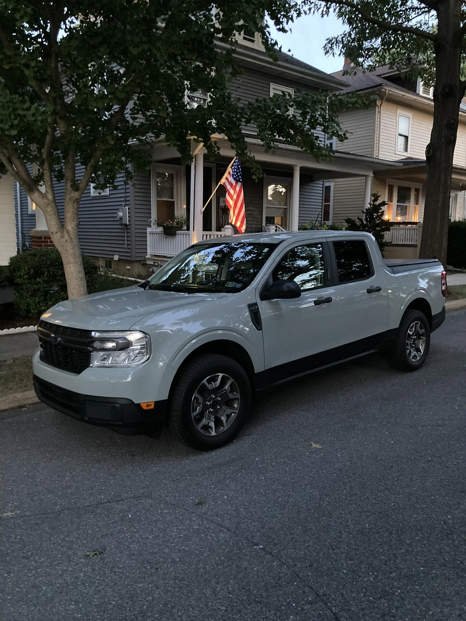 Ford Maverick Graphics installed on Cactus Gray D031BAEF-4AFD-45A7-B95F-2E3330375629