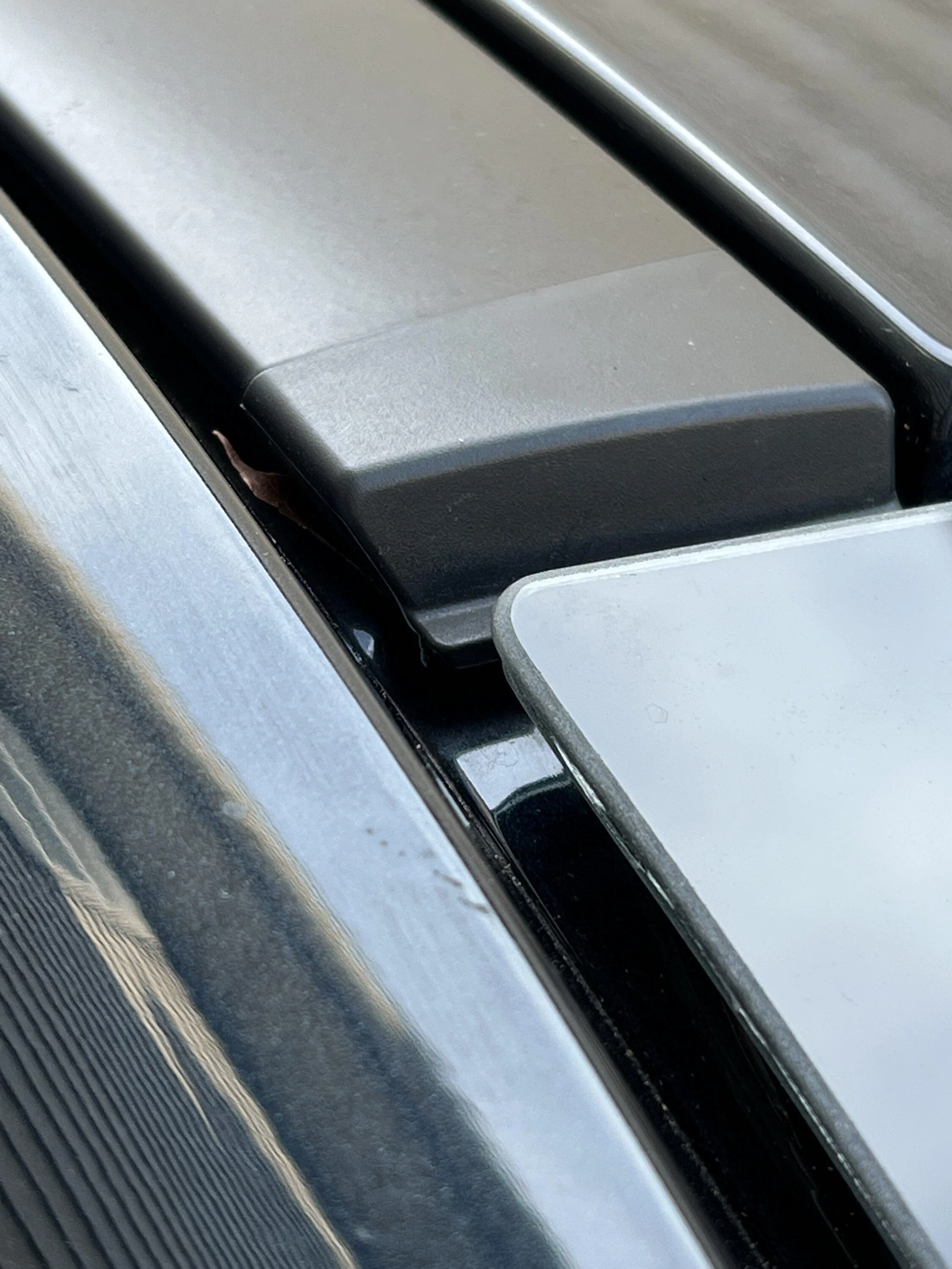 Ford Maverick Botched windshield replacement or bad glass? (Safelite) A27E793B-8B00-4D71-A880-D350B905F014