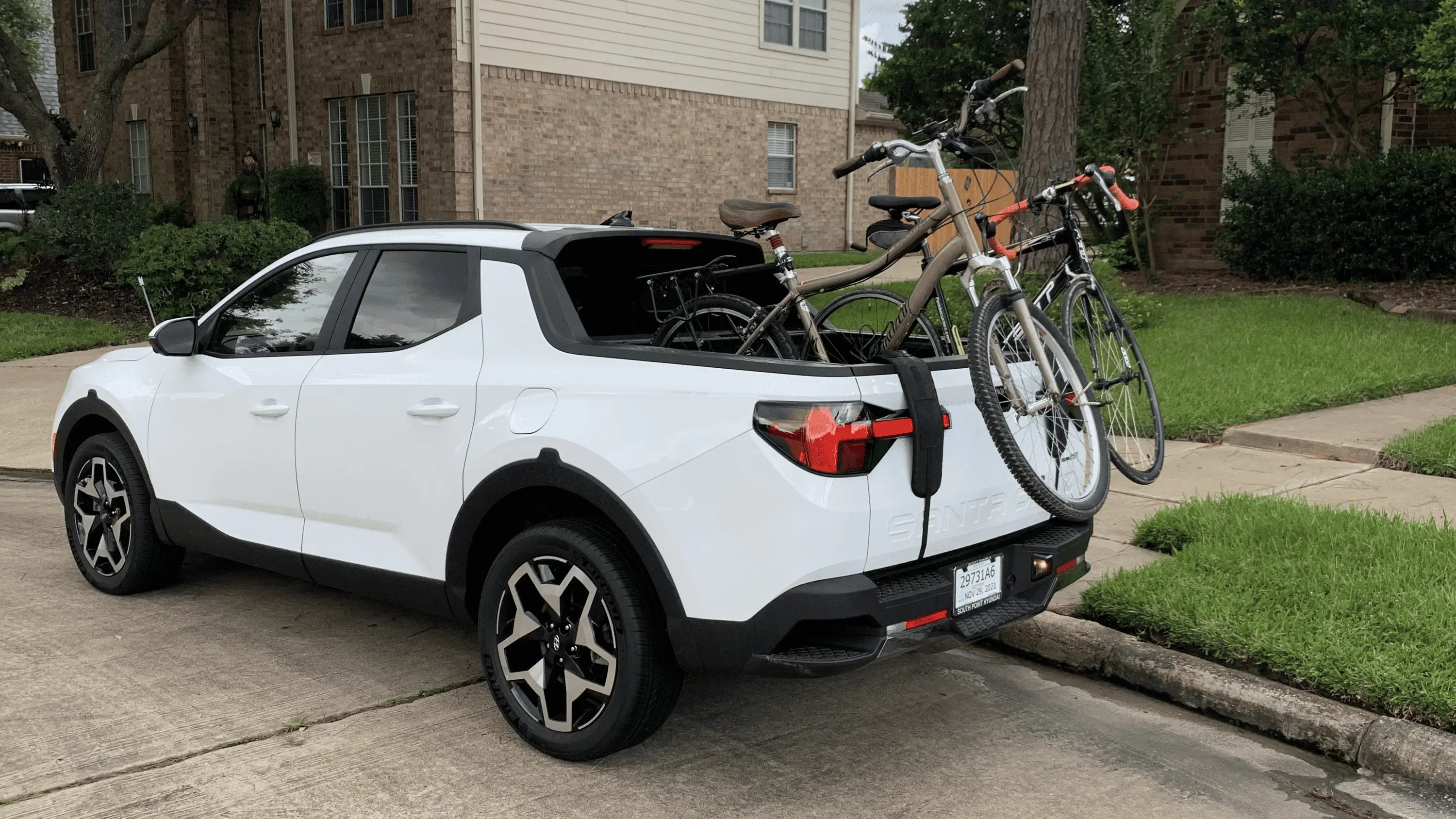 Ford Maverick Please show me 2 mountain bikes in a Santa Cruz 1666638533315