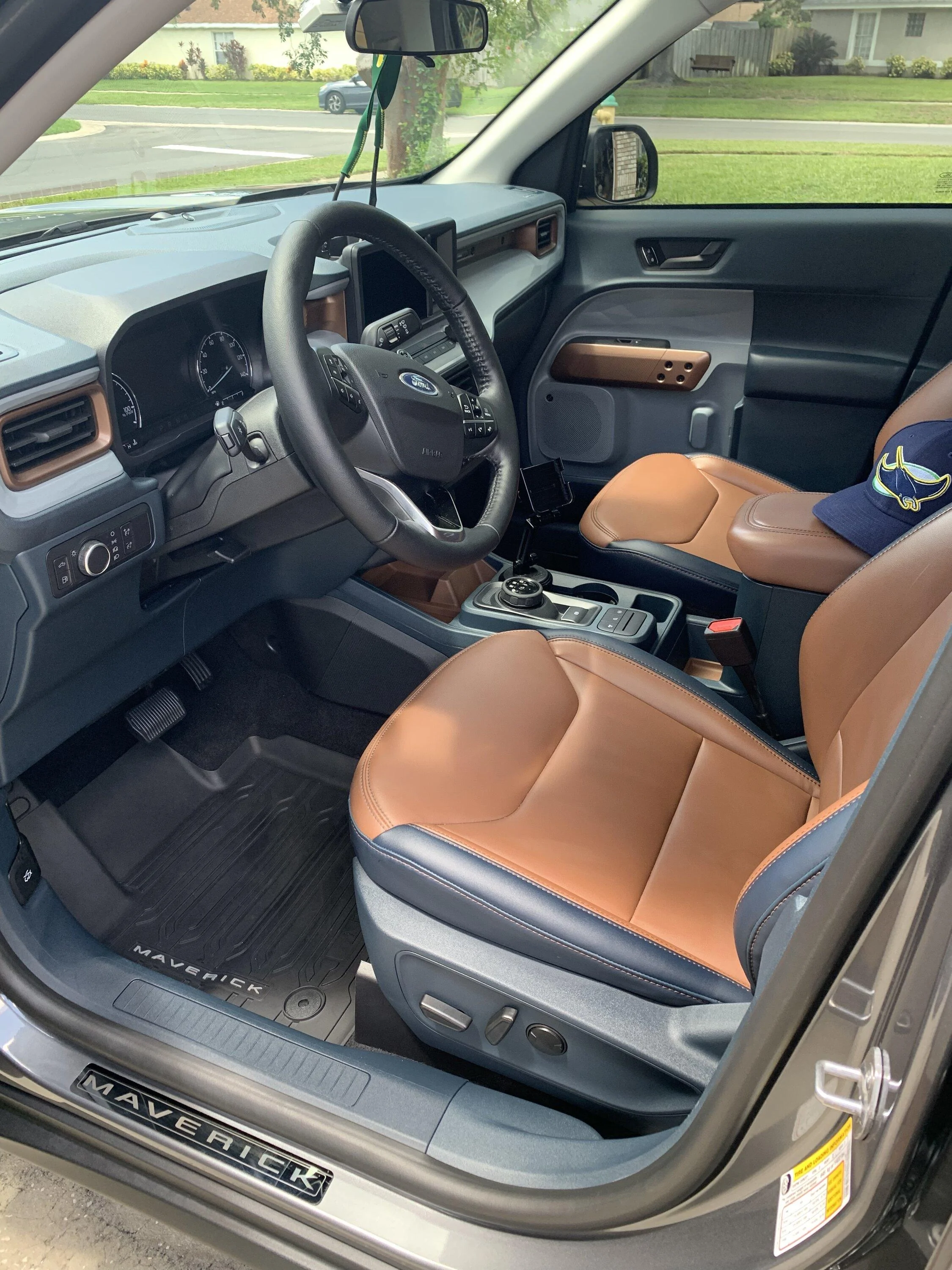 Ford Maverick How are Lariat seats holding up? 2022-07-30 12.13.58