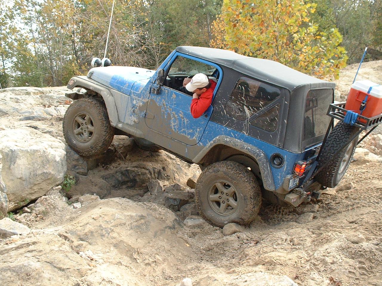Ford Maverick Jeeps aren't made for hauling straw donuprocks2